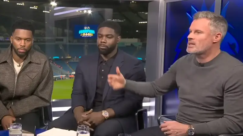 Jamie Carragher criticised after Mo Salah comment live on Sky that Sturridge and Richards corrected