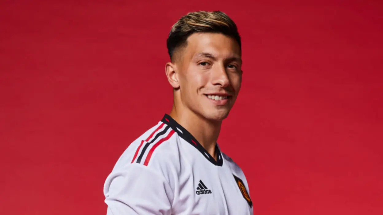 Should Erik ten Hag play this Manchester United player in midfield against Brentford?