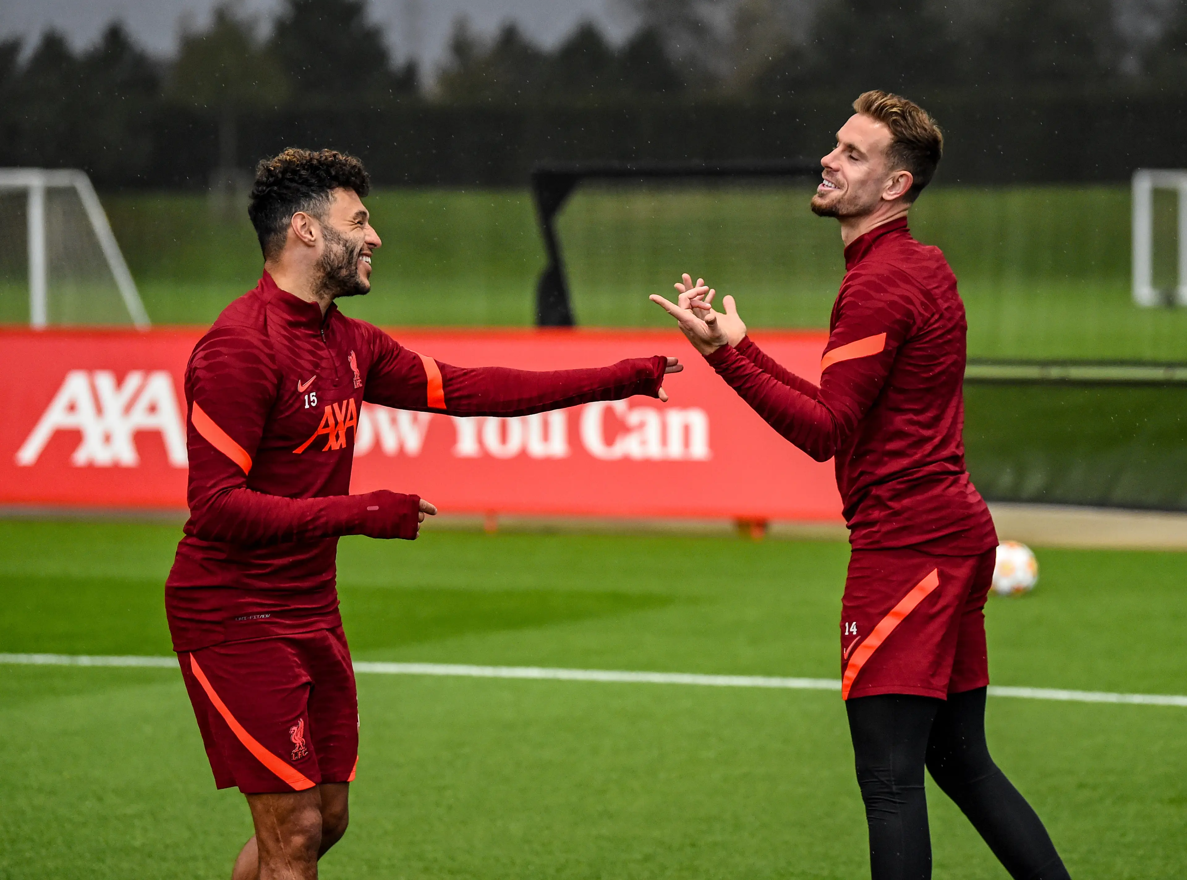 Alex Oxalde-Chamberlain and Jordan Henderson played together at Liverpool. Image: Getty