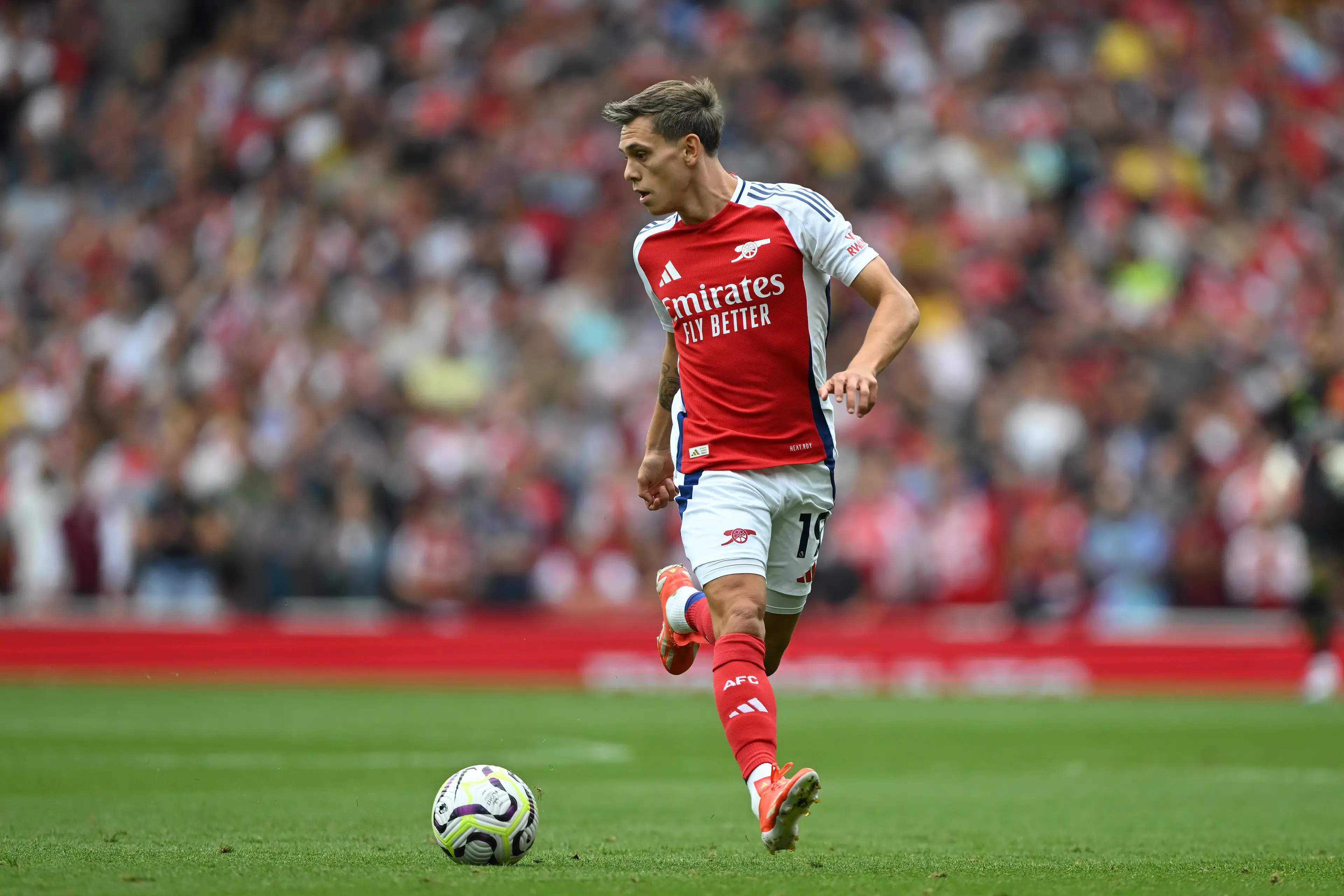 Leandro Trossard in action for Arsenal. Image: Getty