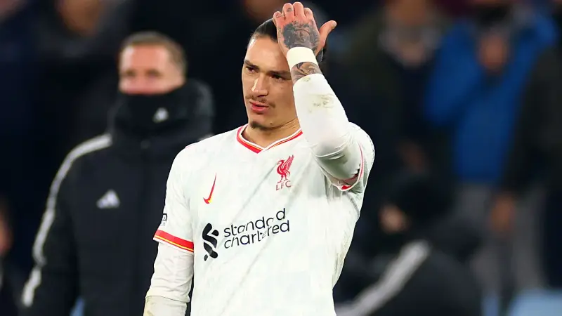 Darwin Nunez swiftly deletes post after being slammed by Arne Slot before sending message to Liverpool fans