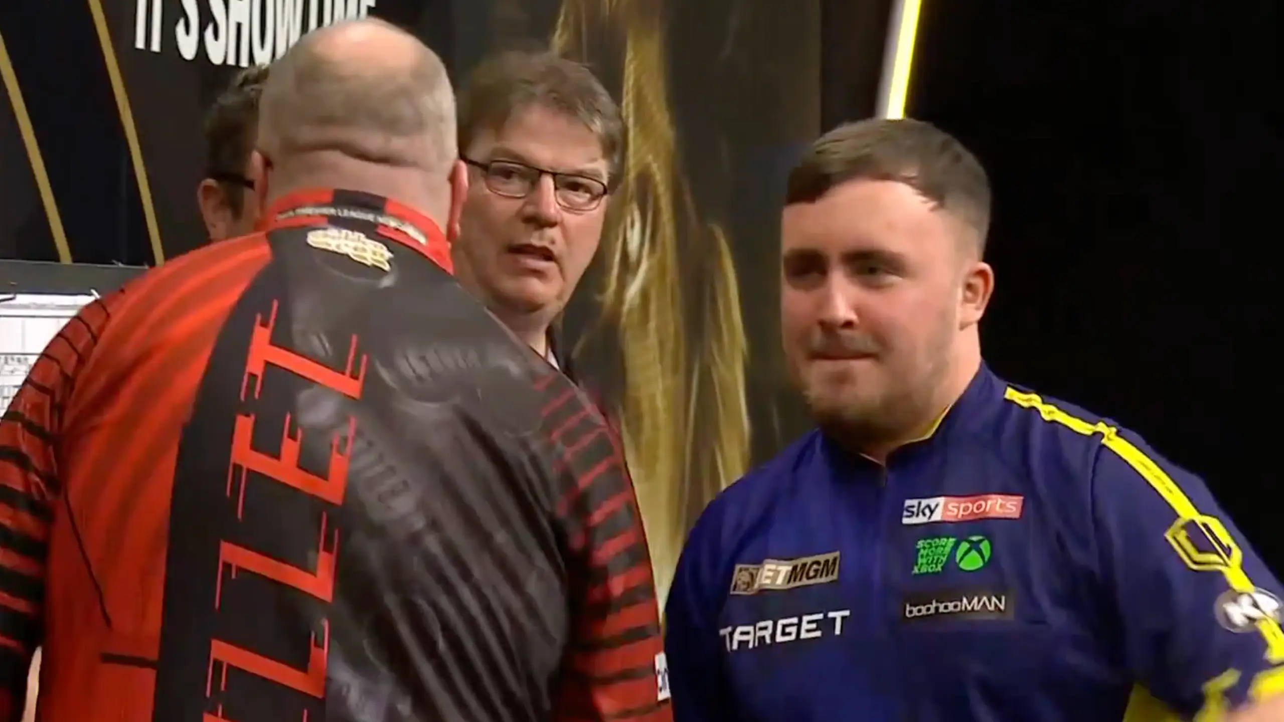 Darts fans demand major change to the Premier League after seeing what happened during Luke Littler vs Stephen Bunting