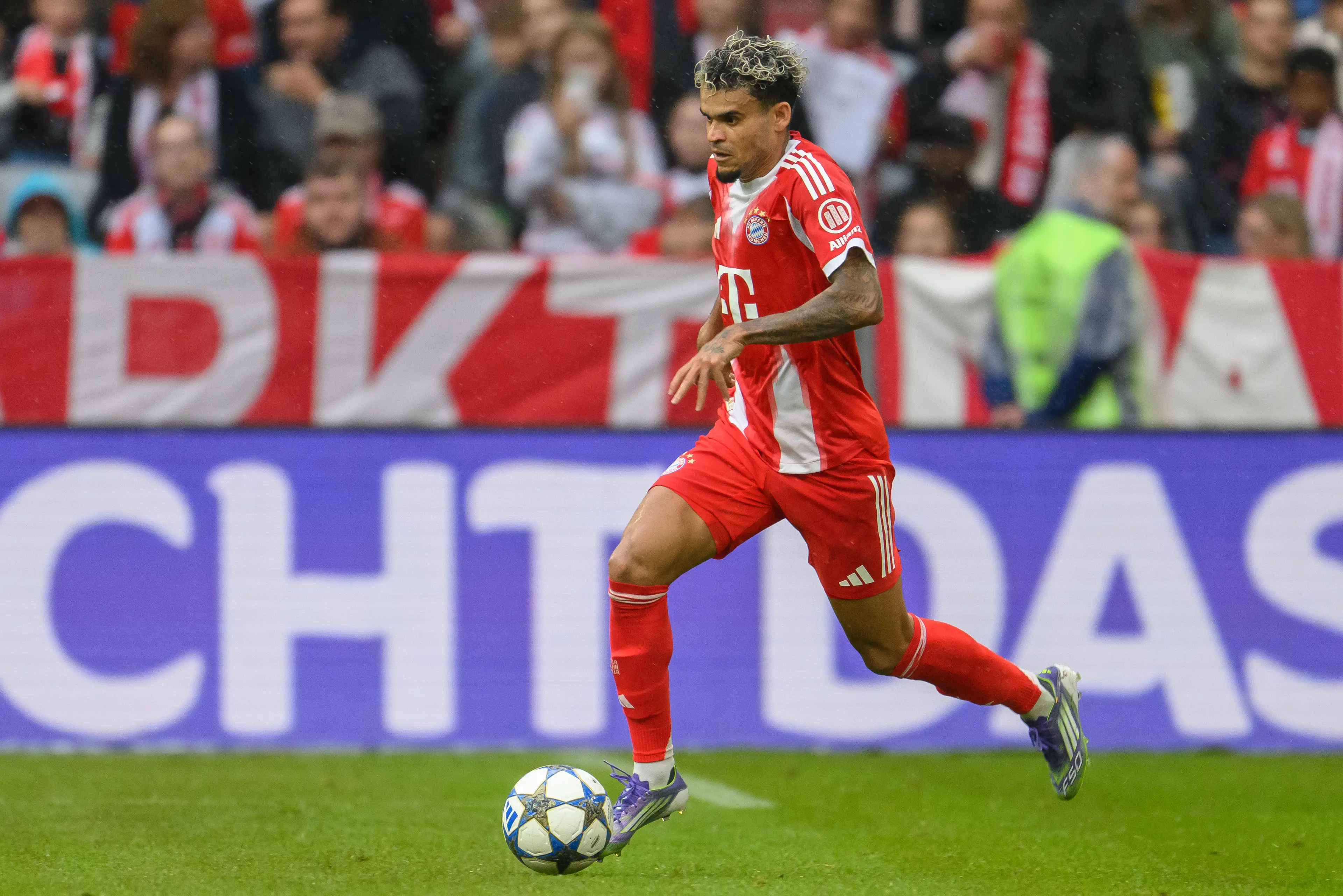 Luis Diaz in action during his Bayern Munich debut. Image: Getty 
