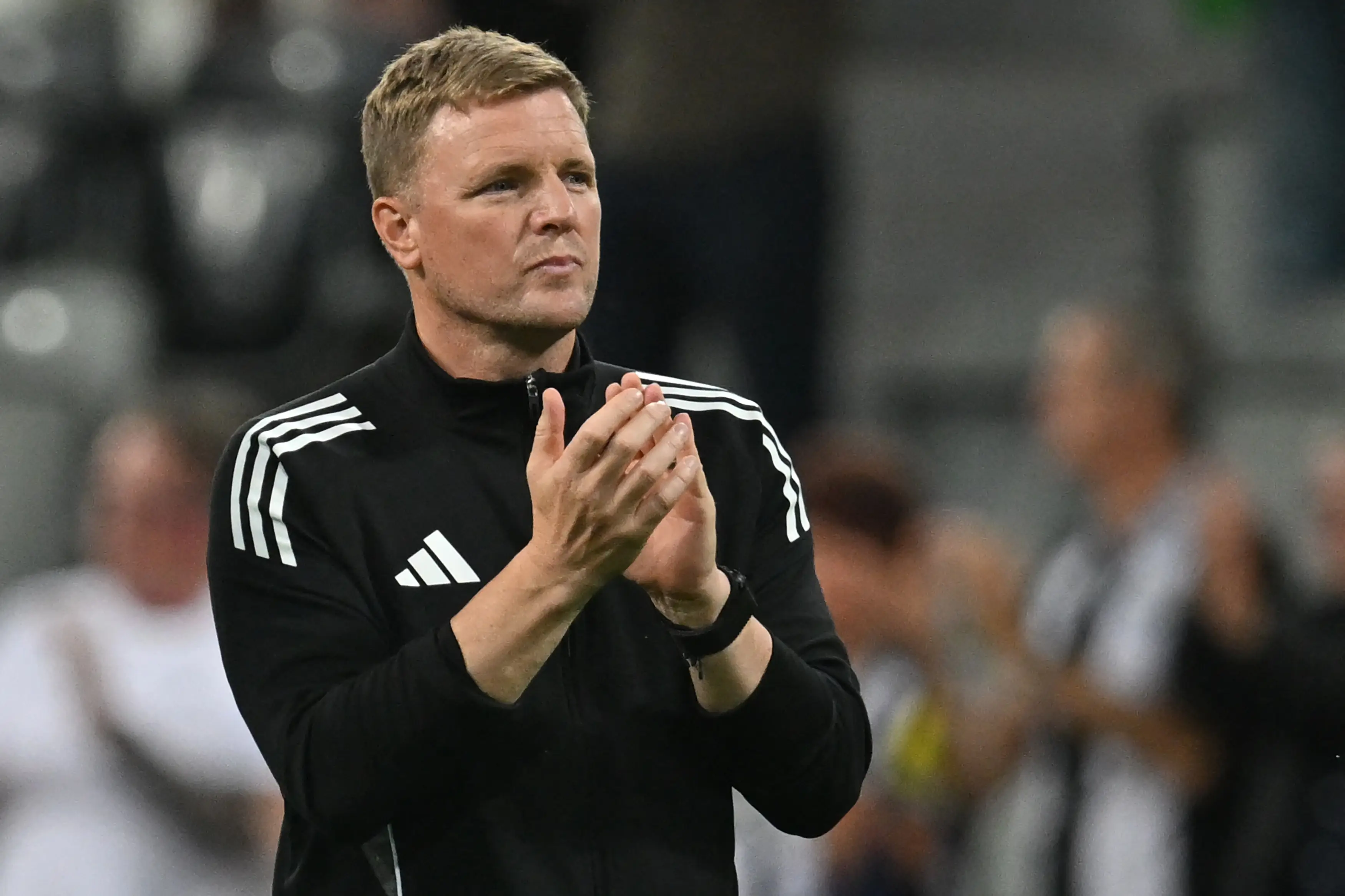 Eddie Howe applauds fans after Newcastle United's defeat. Image: Getty 