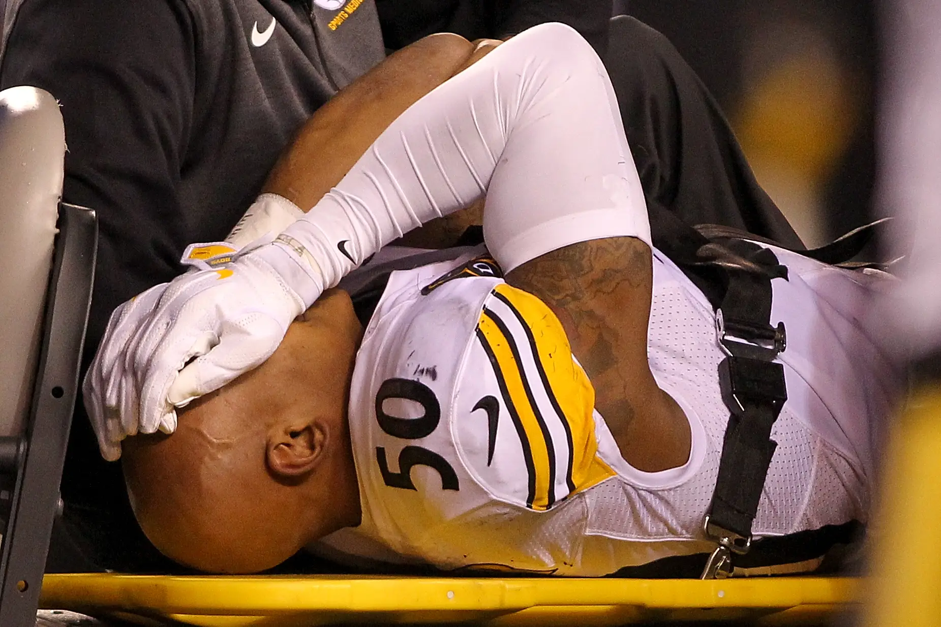 Ryan Shazier suffered a severe spinal injury in 2017 / Photo by John Grieshop/Getty Images
