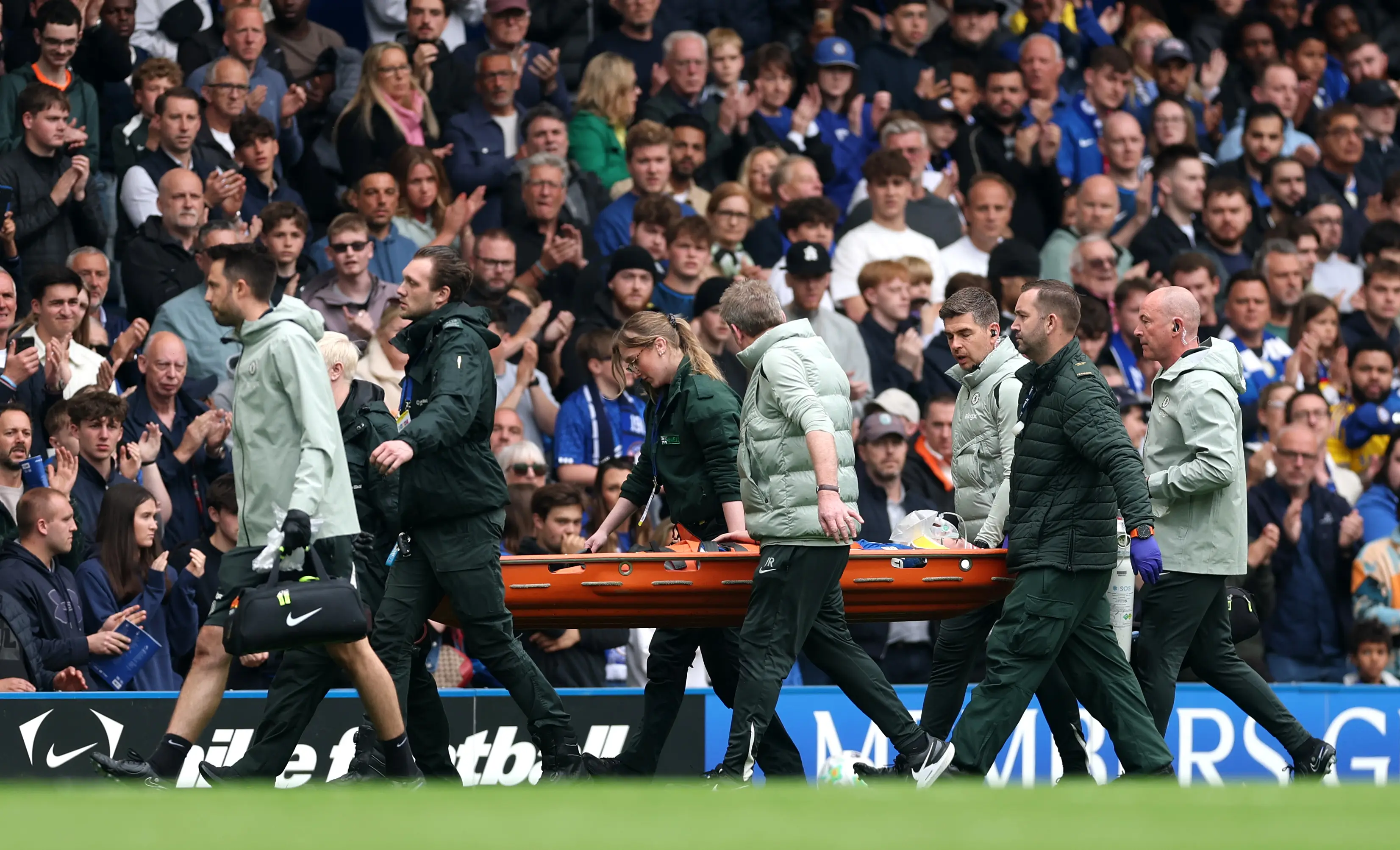 Jesse Derry was stretched off following the collision. Image credit: Getty