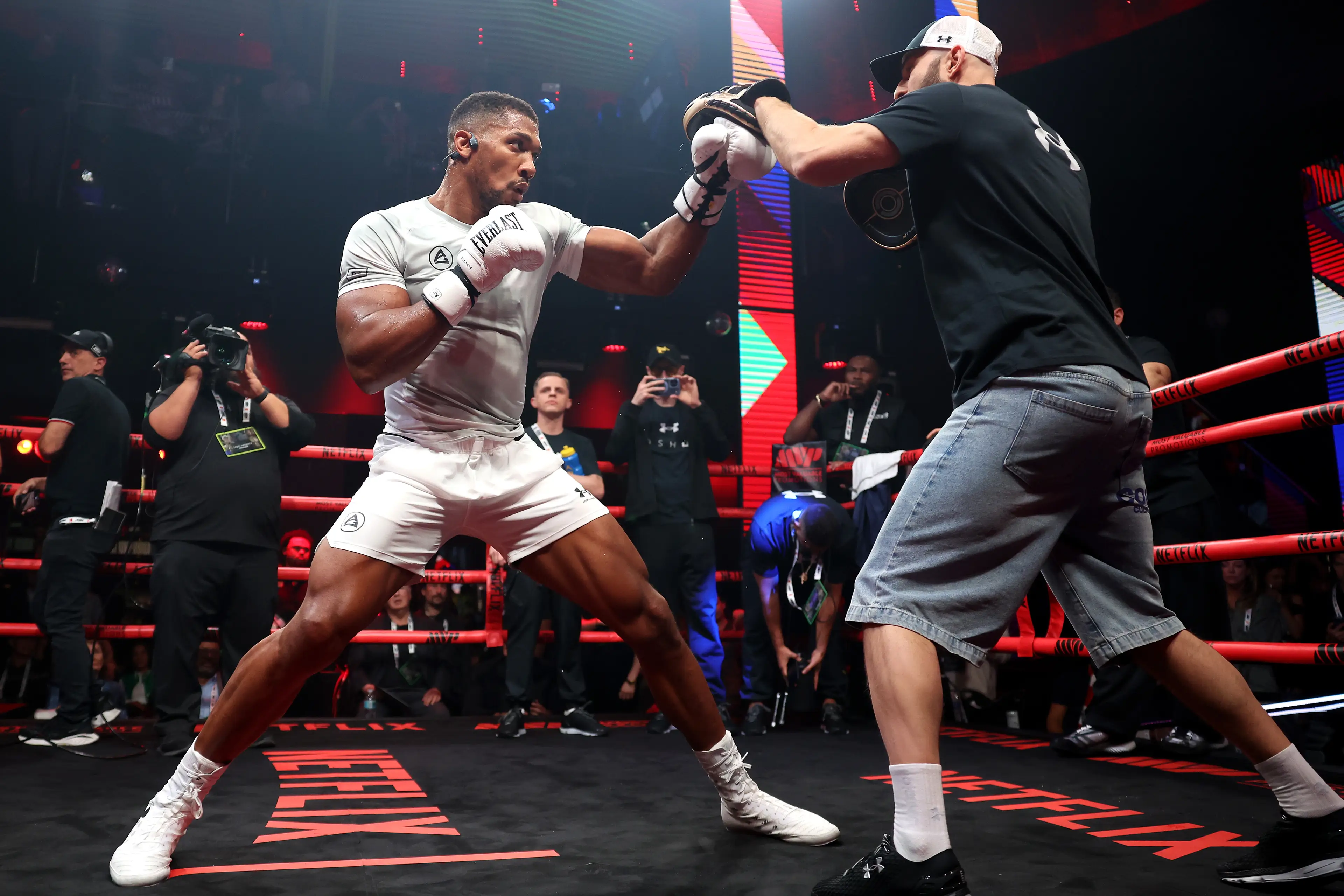 Anthony Joshua during Tuesday's open workouts. Image: Getty 
