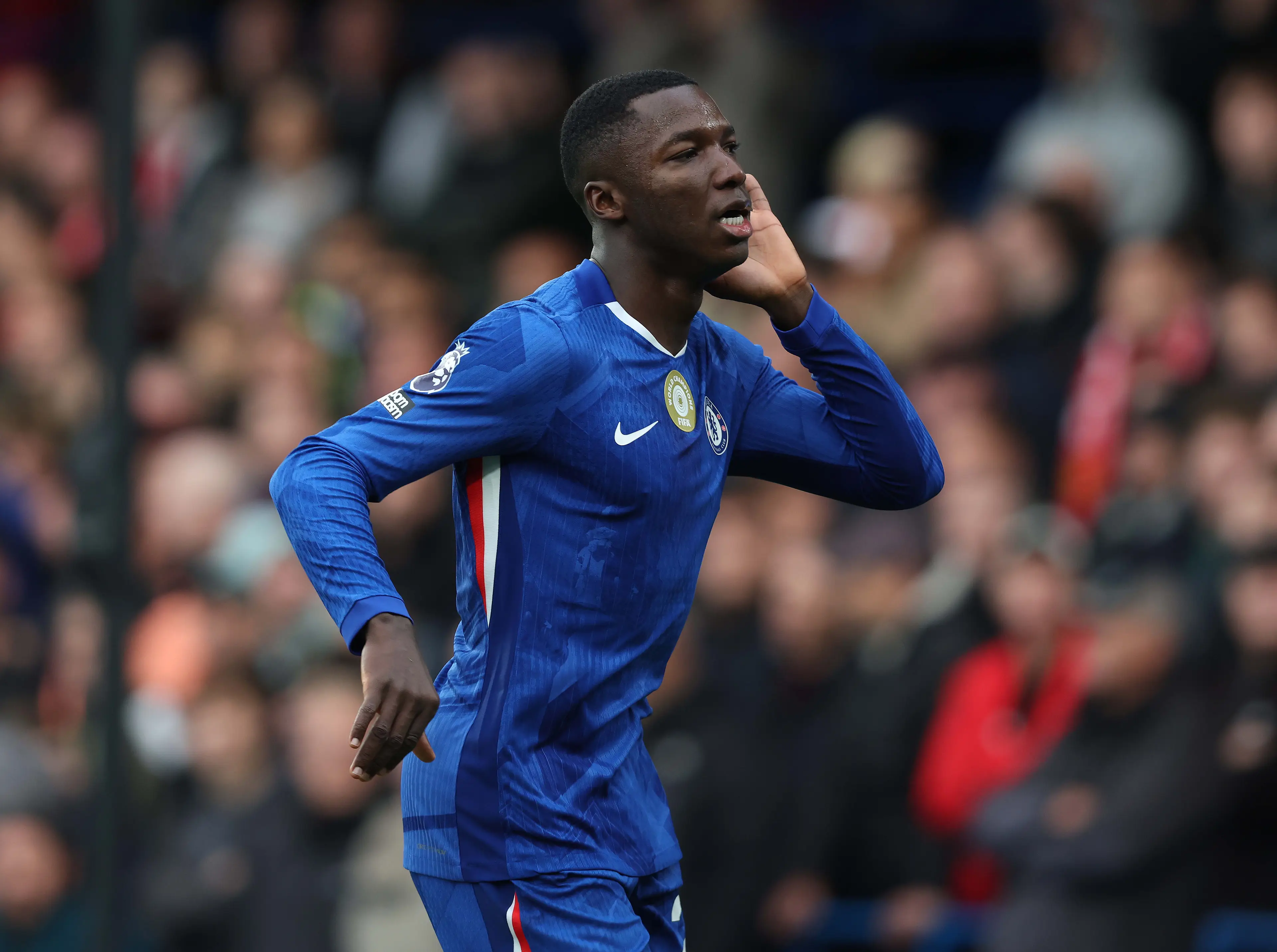 Moises Caicedo celebrates scoring a goal for Chelsea against Liverpool. Image: Getty 