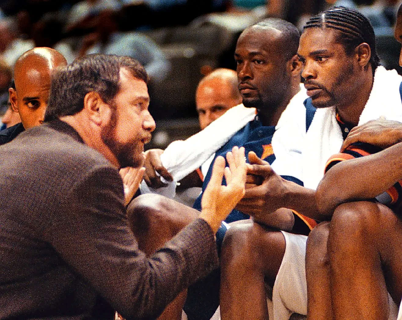 Golden State Warriors coach PJ Carlesimo talking to Latrell Sprewell (Getty)