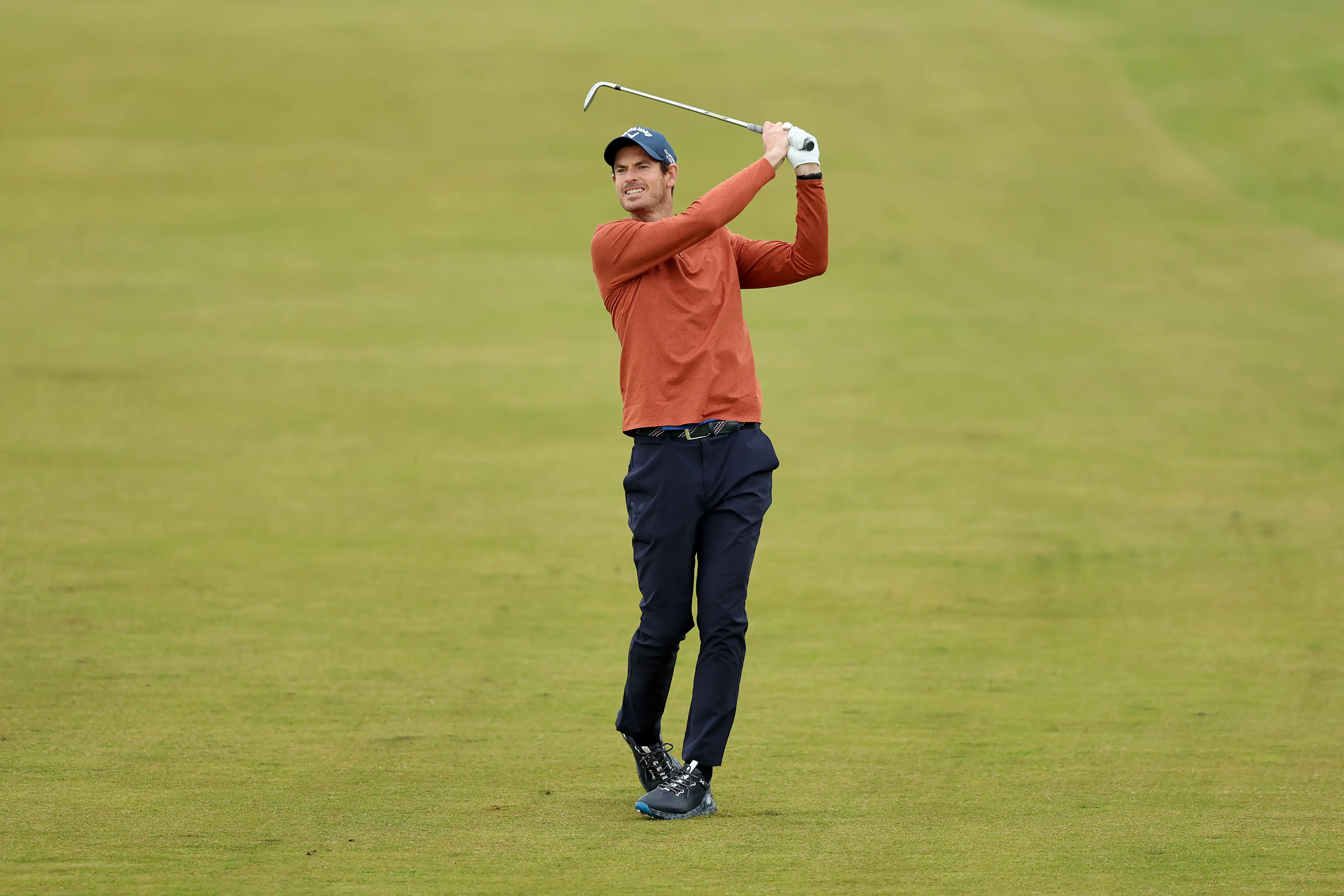 Andy Murray playing golf. Image: Luke Walker / Stringer via Getty