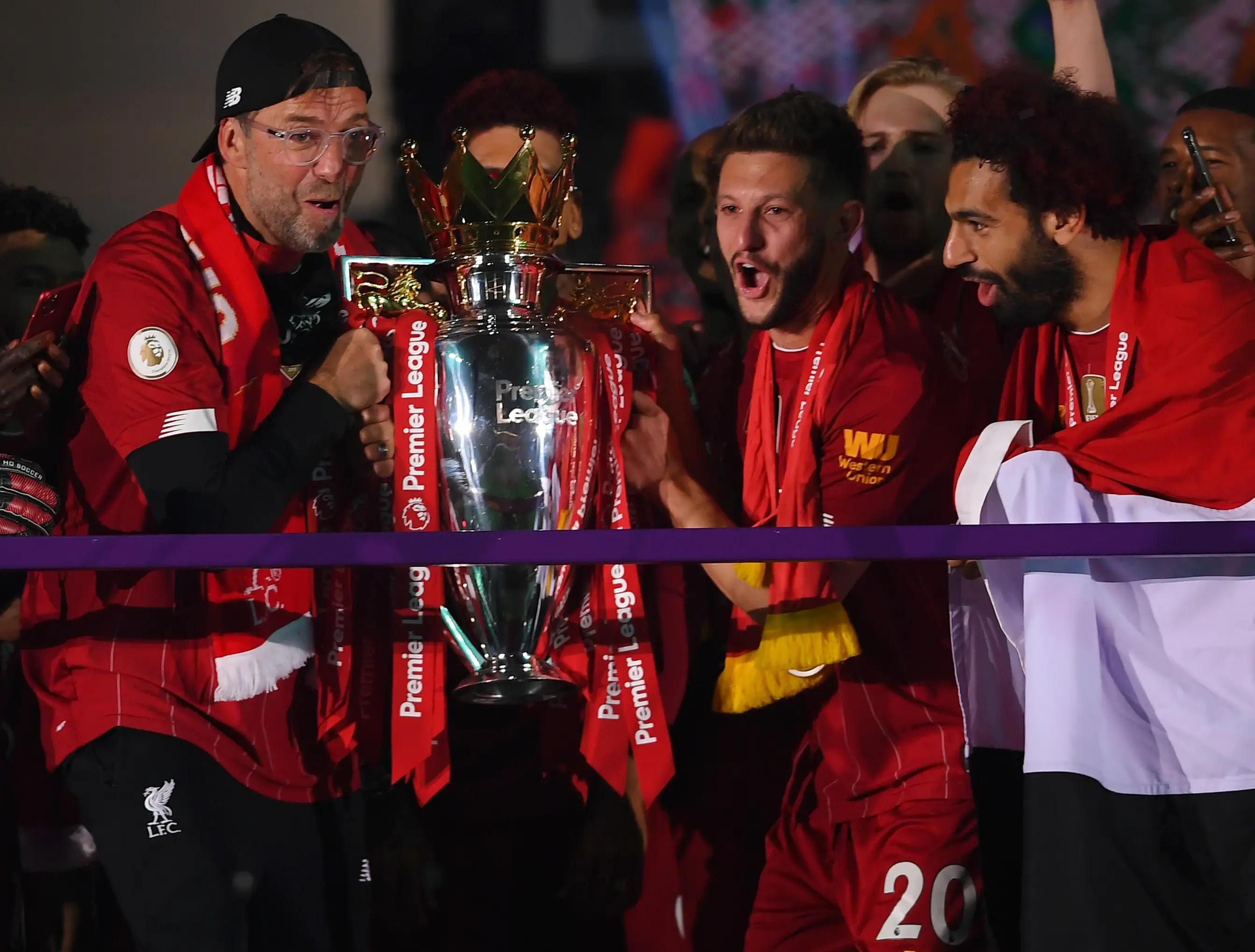 Jurgen Klopp and Mo Salah with the Premier League trophy (Image: Getty)