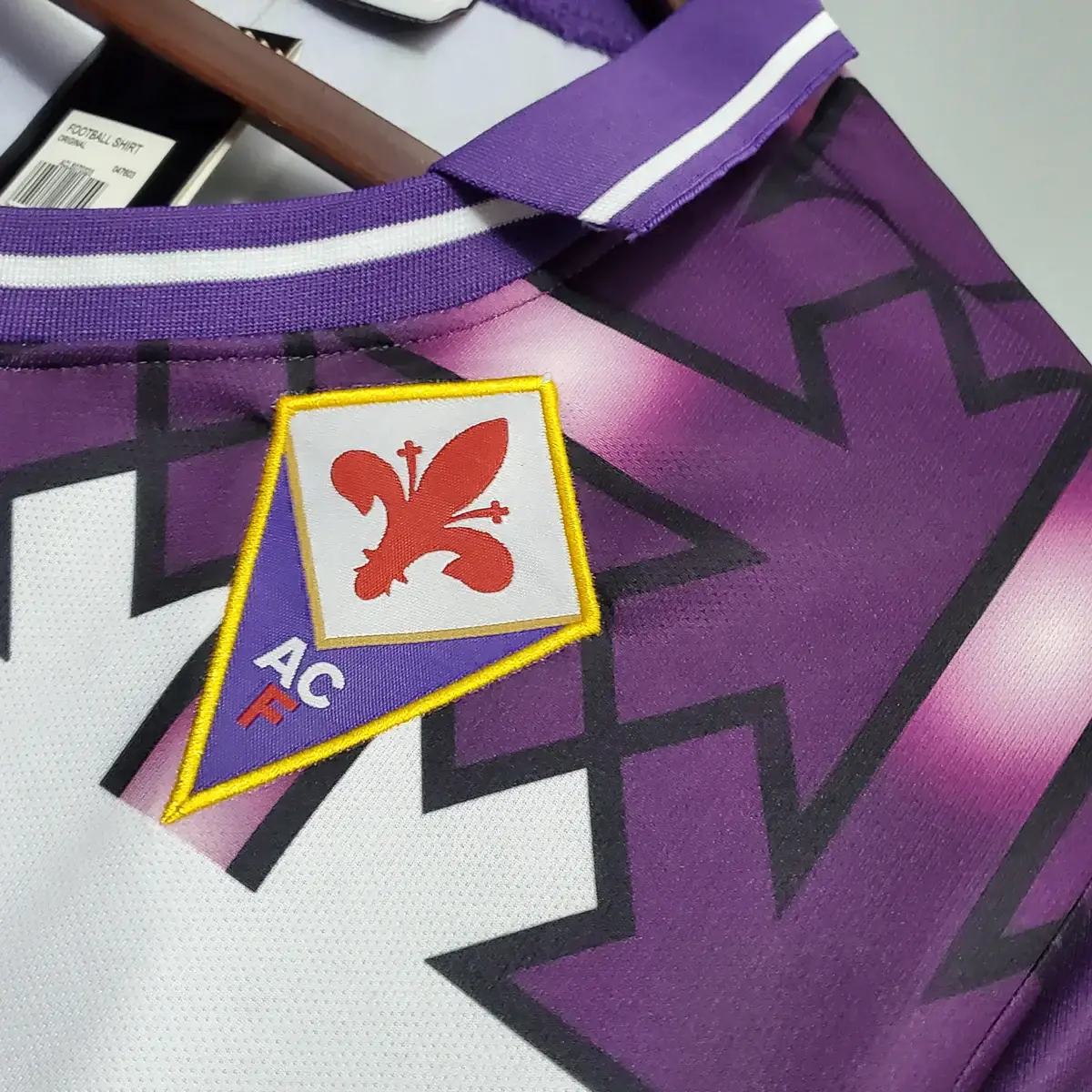 The shirt has become a bit of a collector's item but you can see the symbol here. Image: Retro Football