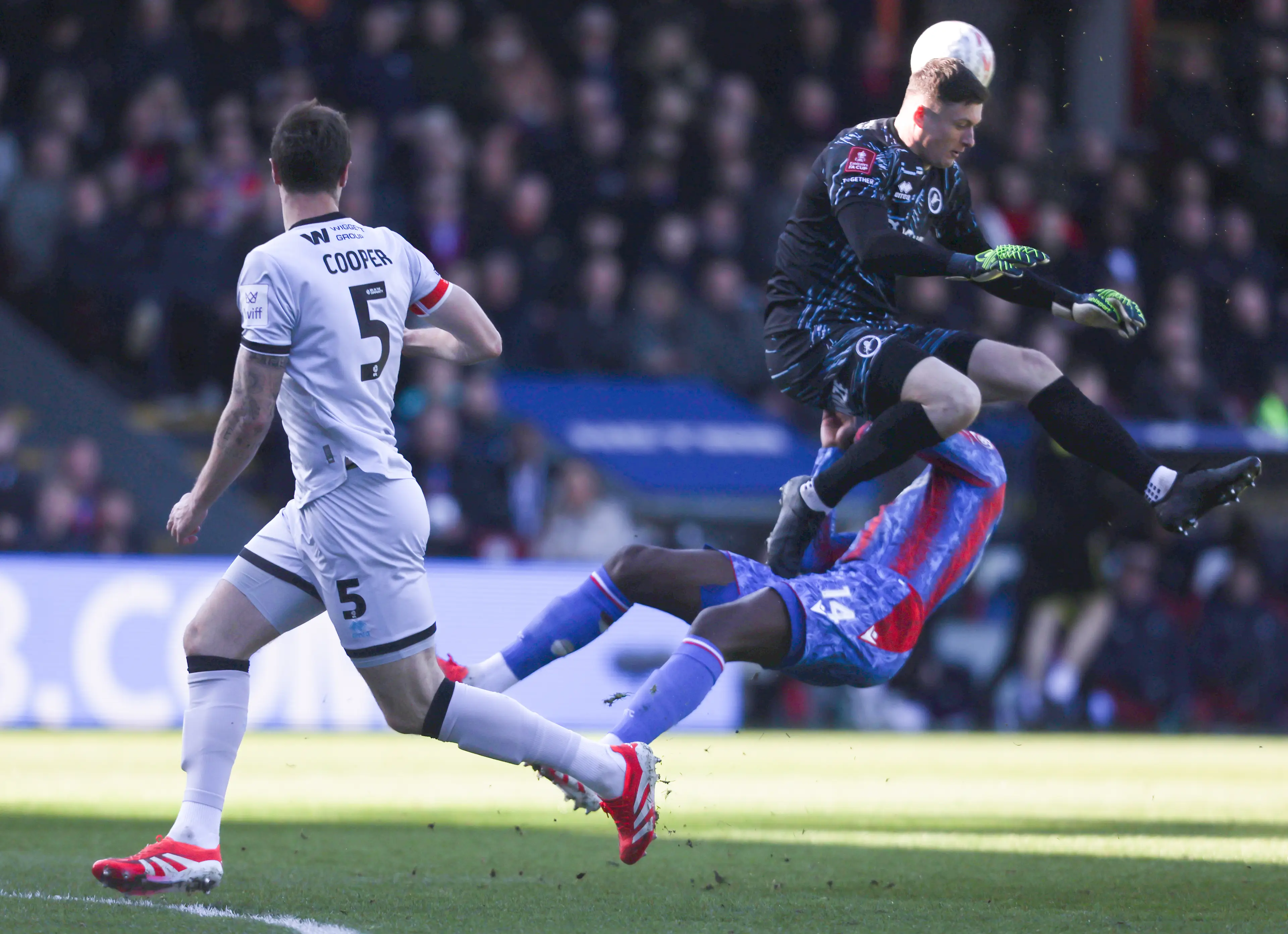 Jean-Philippe Mateta was wiped out by Millwall goalkeeper Liam Roberts. Image: Getty