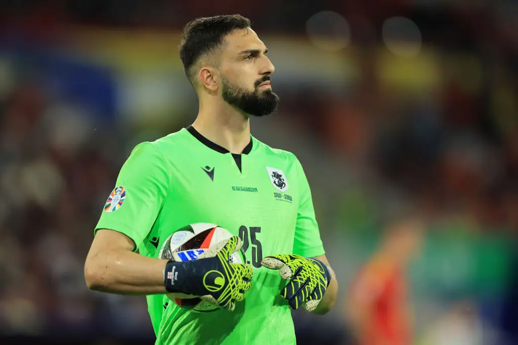 Valencia goalkeeper Giorgi Mamardashvili pictured -