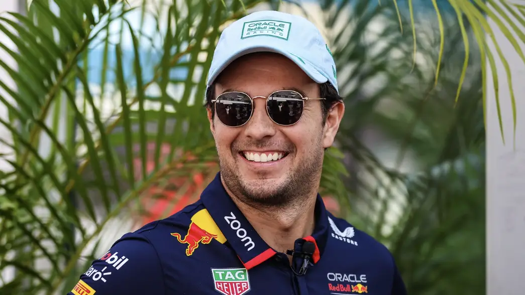 Sergio Perez 'in talks' with F1 team over shock full-time return to the grid