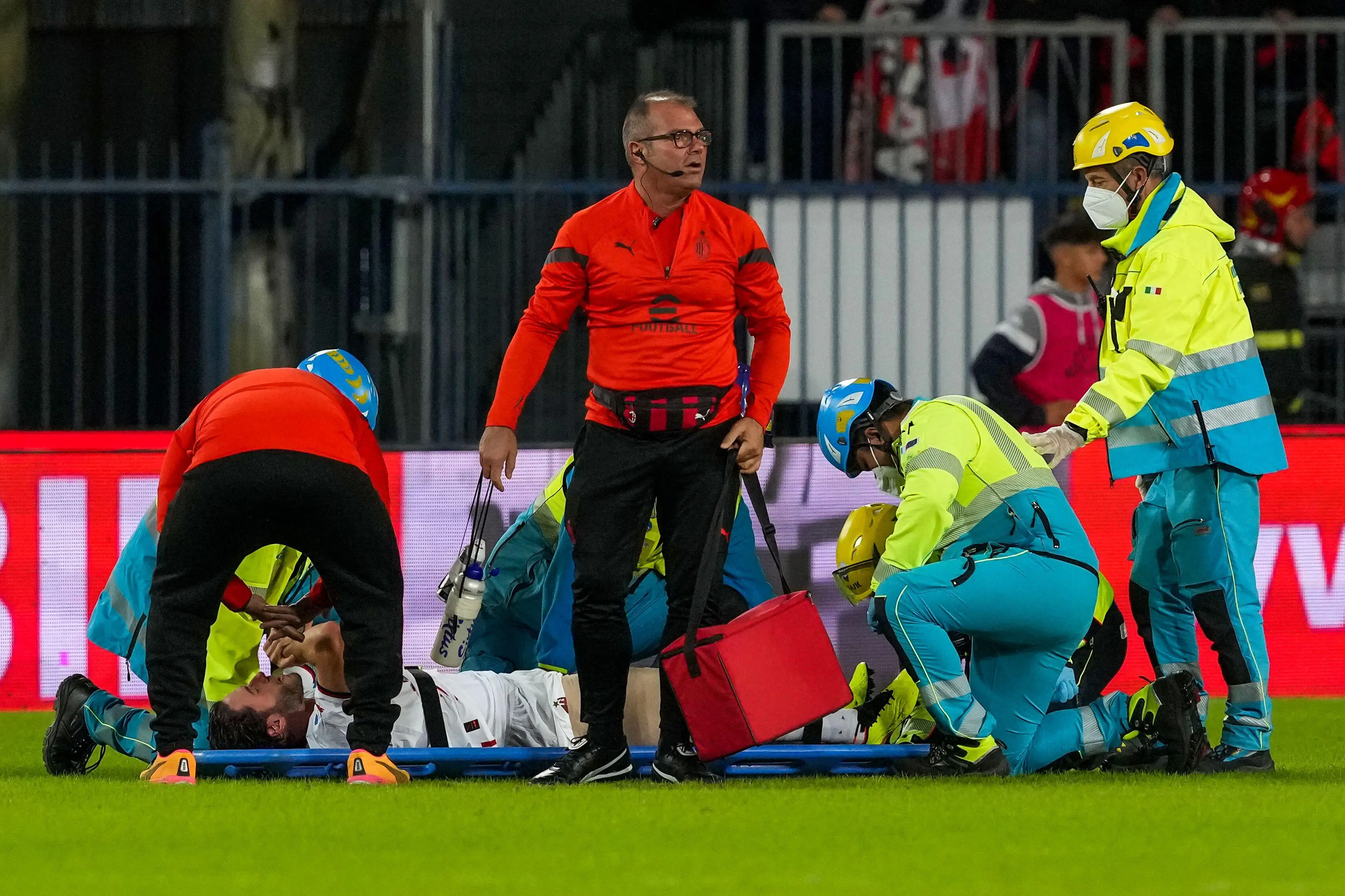 David Calabria was stretchered off for AC Milan against Empoli. (Alamy)