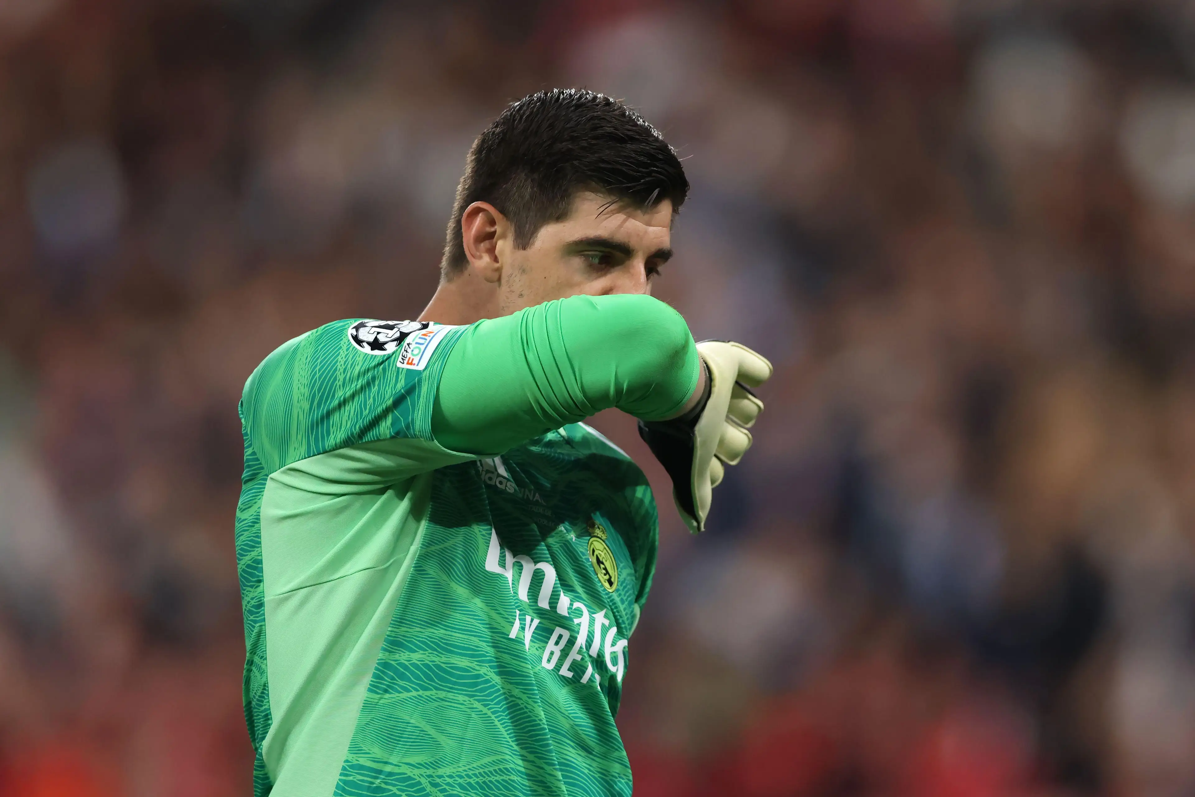 Thibaut Courtois is set to scoop the Yashin Trophy, with Real Madrid teammate Karim Benzema predicted to win the 2022 Ballon d’Or.