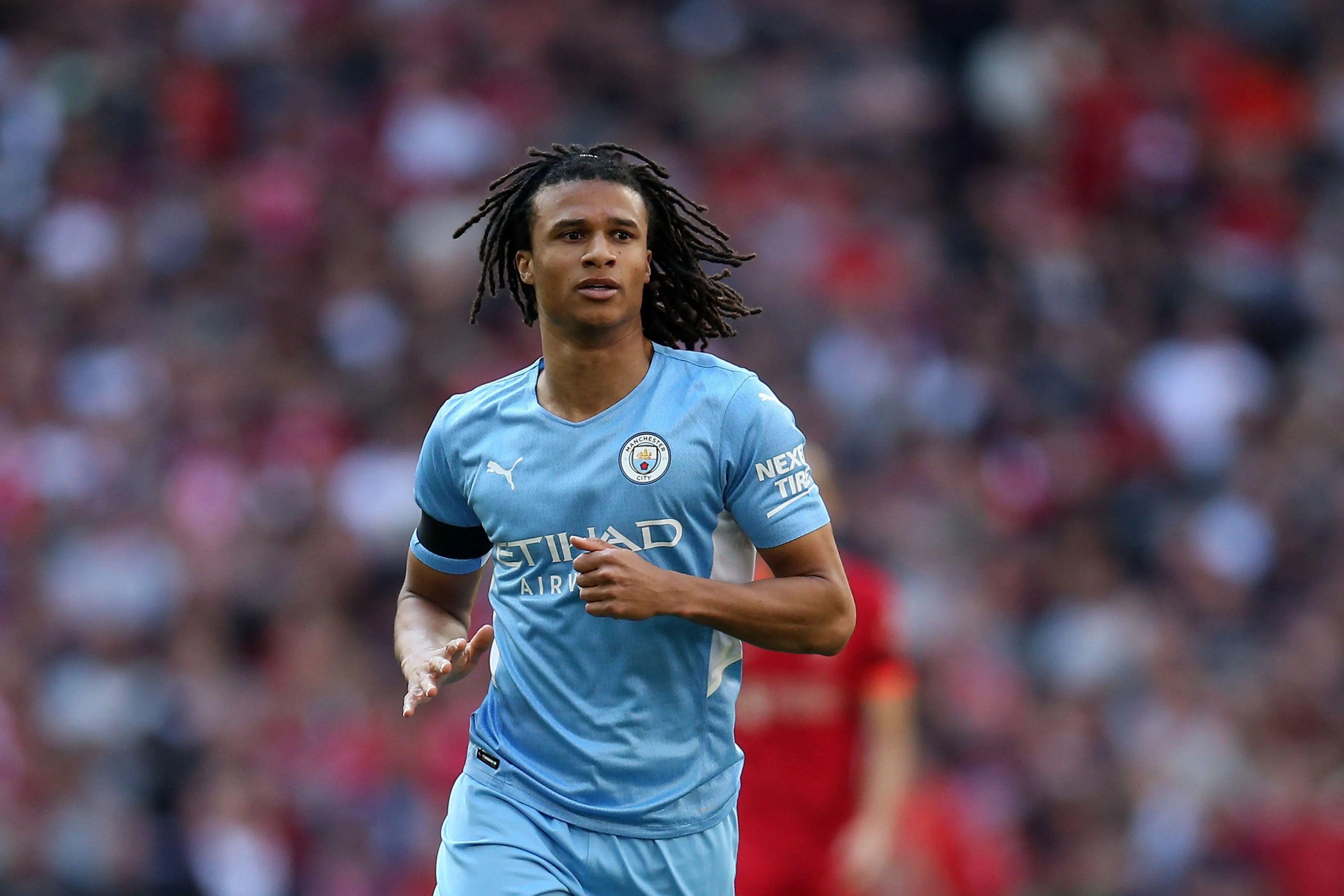 Aké has been strongly linked with Chelsea (Andrew Orchard sports photography / Alamy)