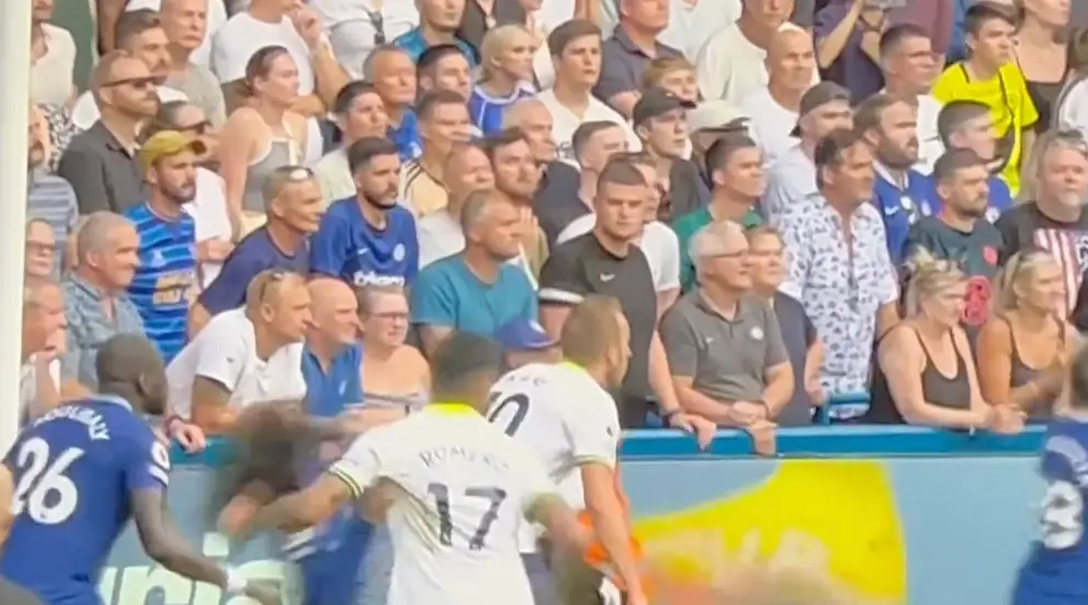 Romero pulled the Chelsea defender down by yanking his hair. Image: Alamy