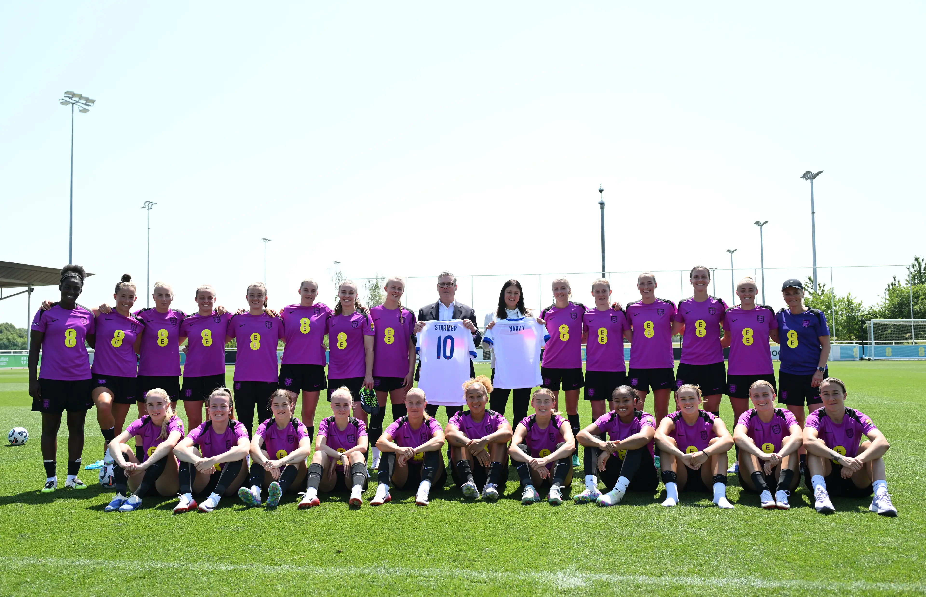 Prime Minister Keir Starmer visited England's Lionesses prior to the tournament. Image: Getty