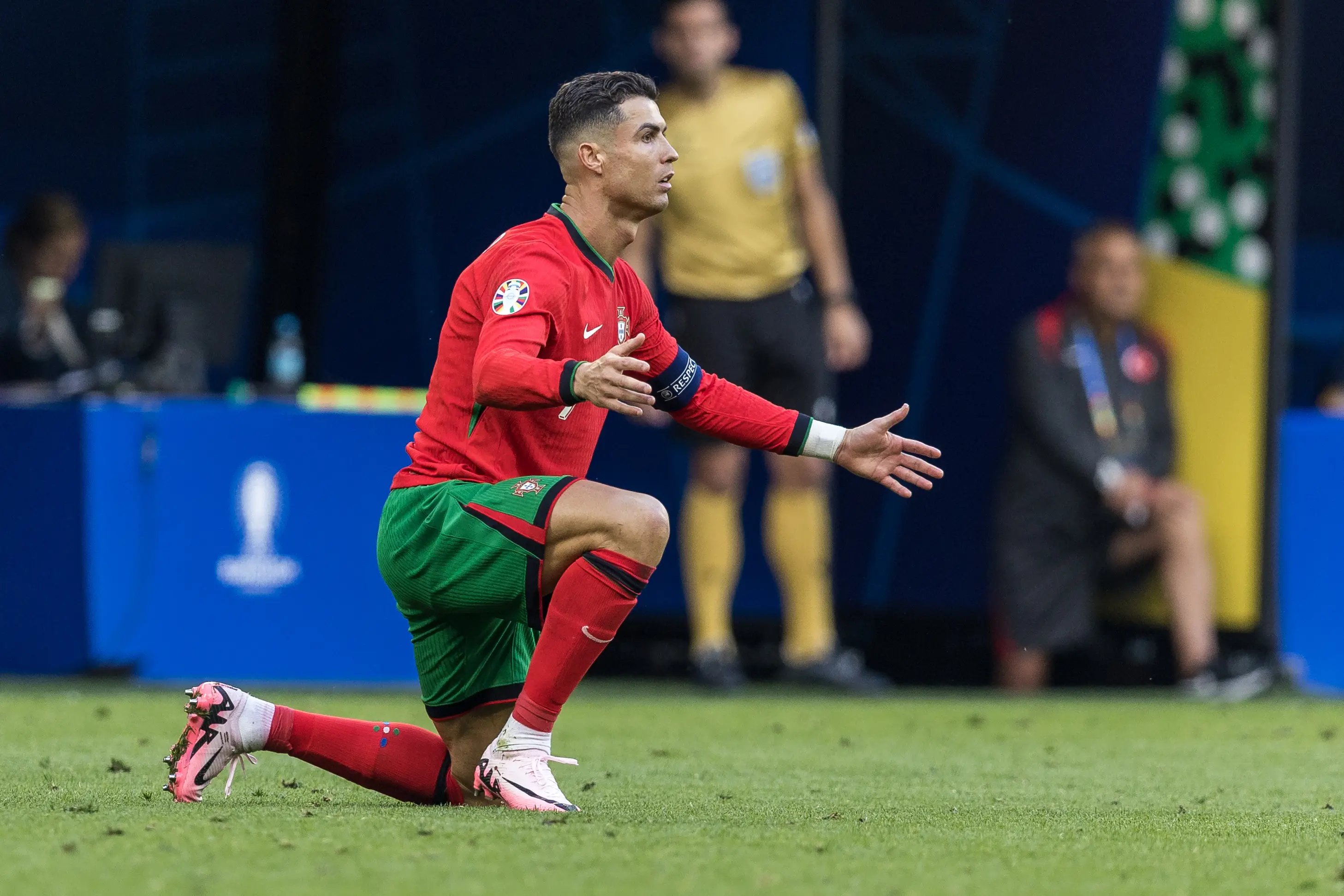 Cristiano Ronaldo wore Bruno Fernandes' custom-made boots against Turkey. Image: Getty