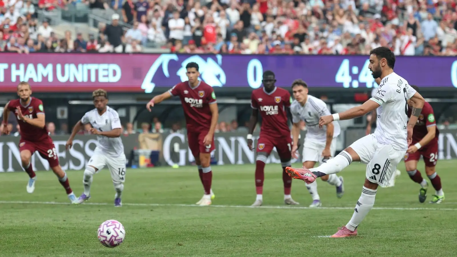 Man Utd targeting shock West Ham star if London club are relegated