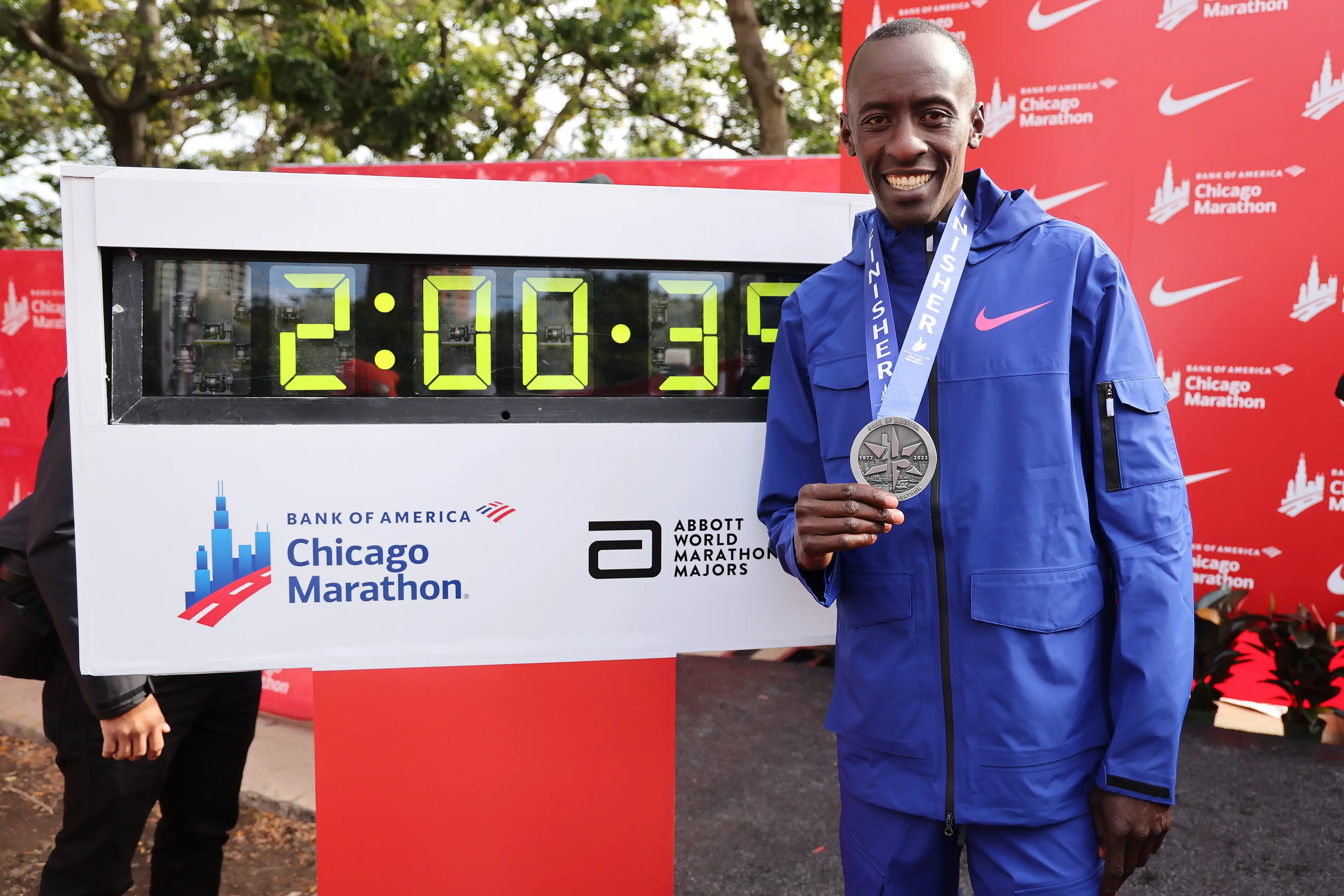 Kelvin Kiptum ran a stunning time at the Chicago Marathon in 2023 (Image: Getty)