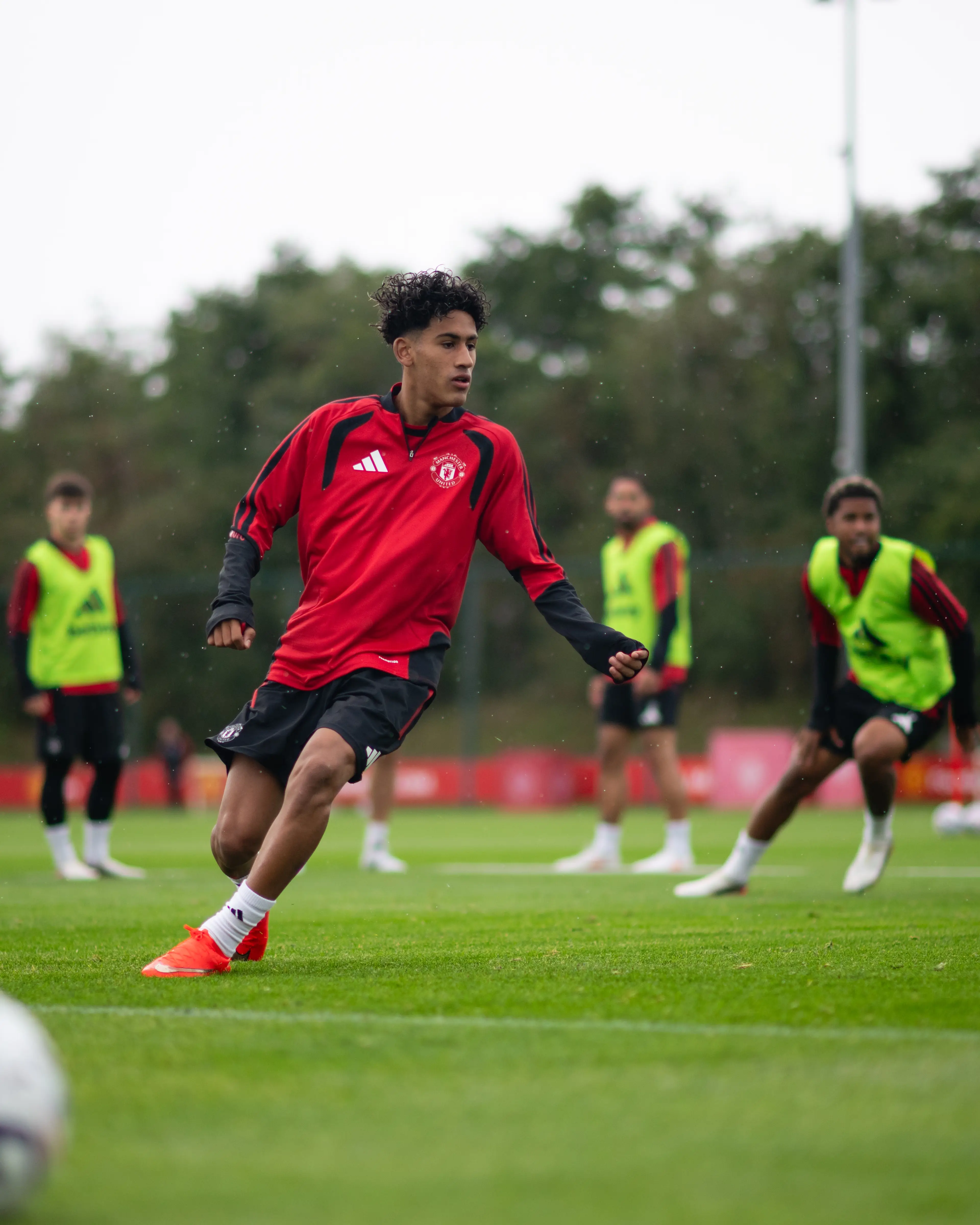 JJ Gabriel trained with United's first-team ahead of their clash against Everton. Image credit: Getty