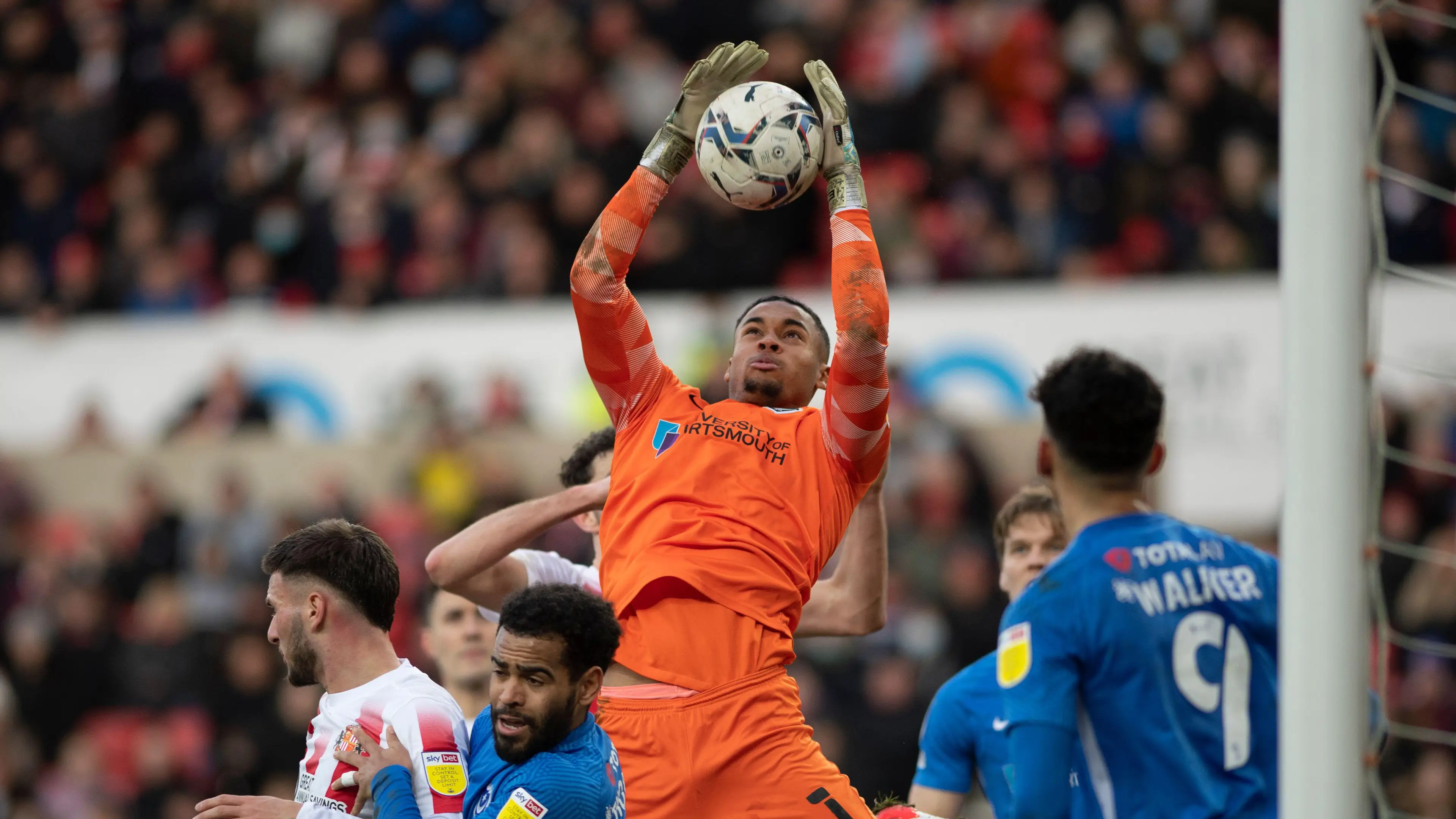 MI News & Sport / Alamy