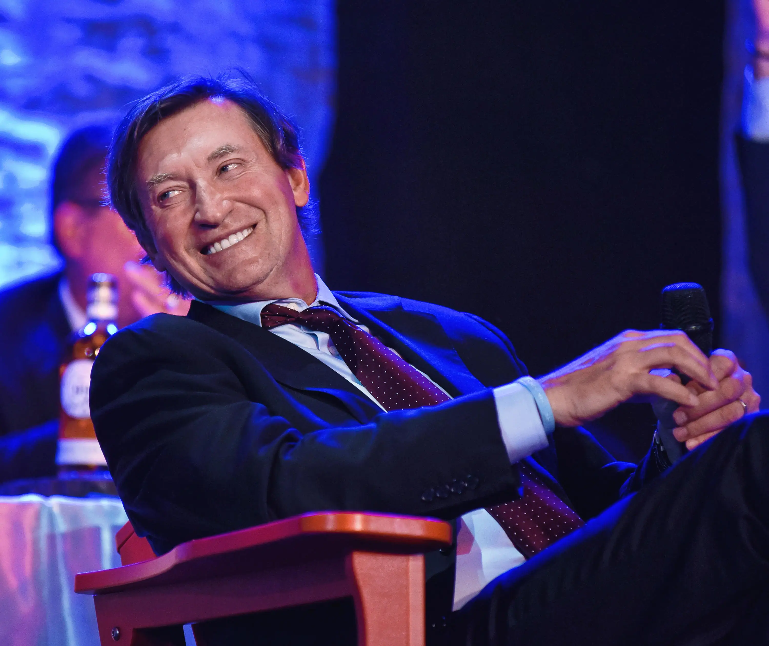 Ice hockey icon Wayne Gretzky embarrassed Jordan in Las Vegas (Image: PA)