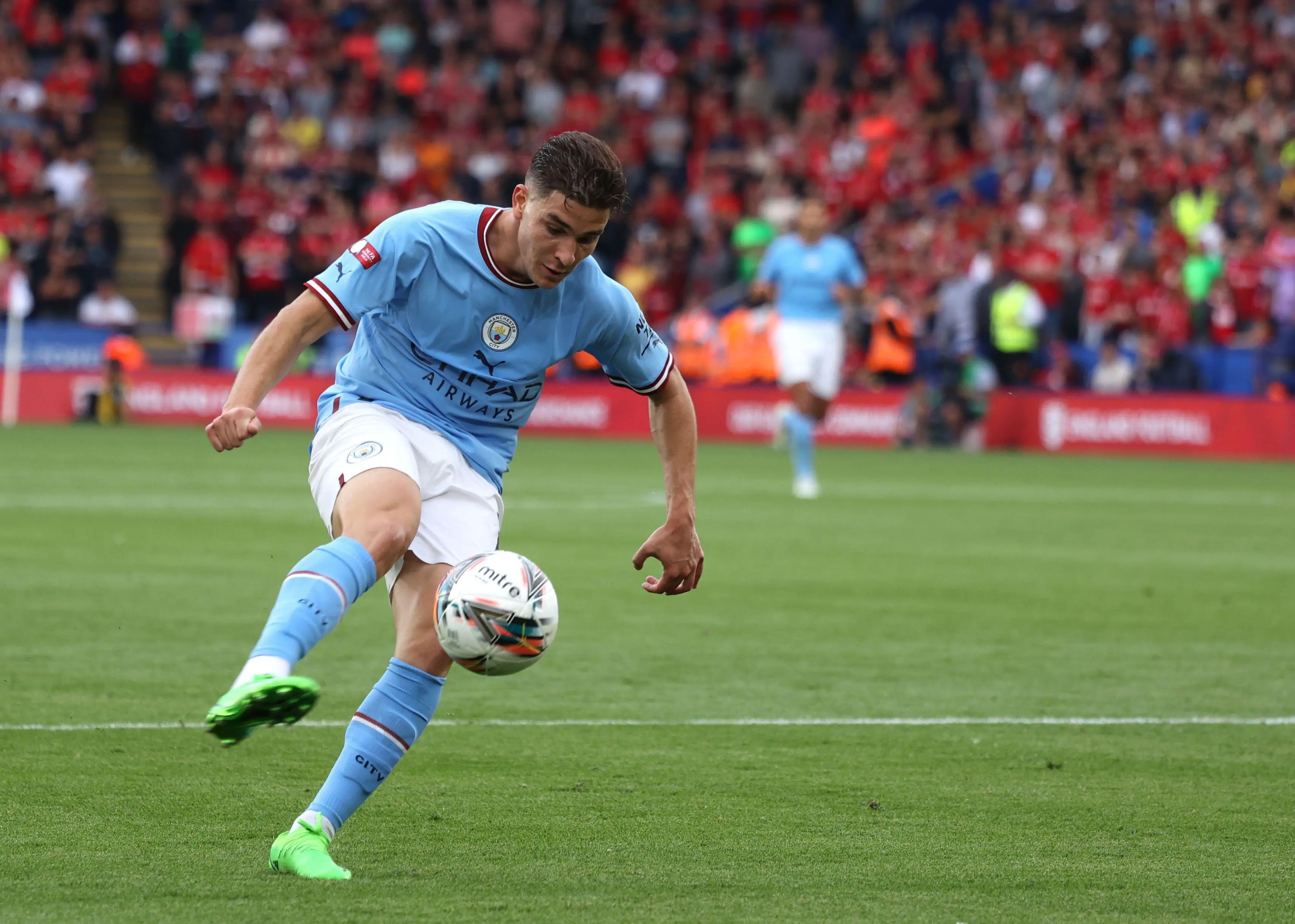 Alvarez in Community Shield action (Paul Marriott / Alamy)