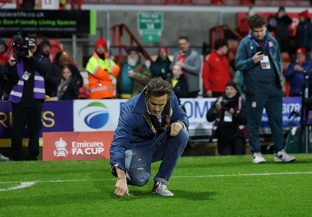 Reynolds was spotted carrying out the ritual pre-match. (Image: Carl Recine/Getty Images)