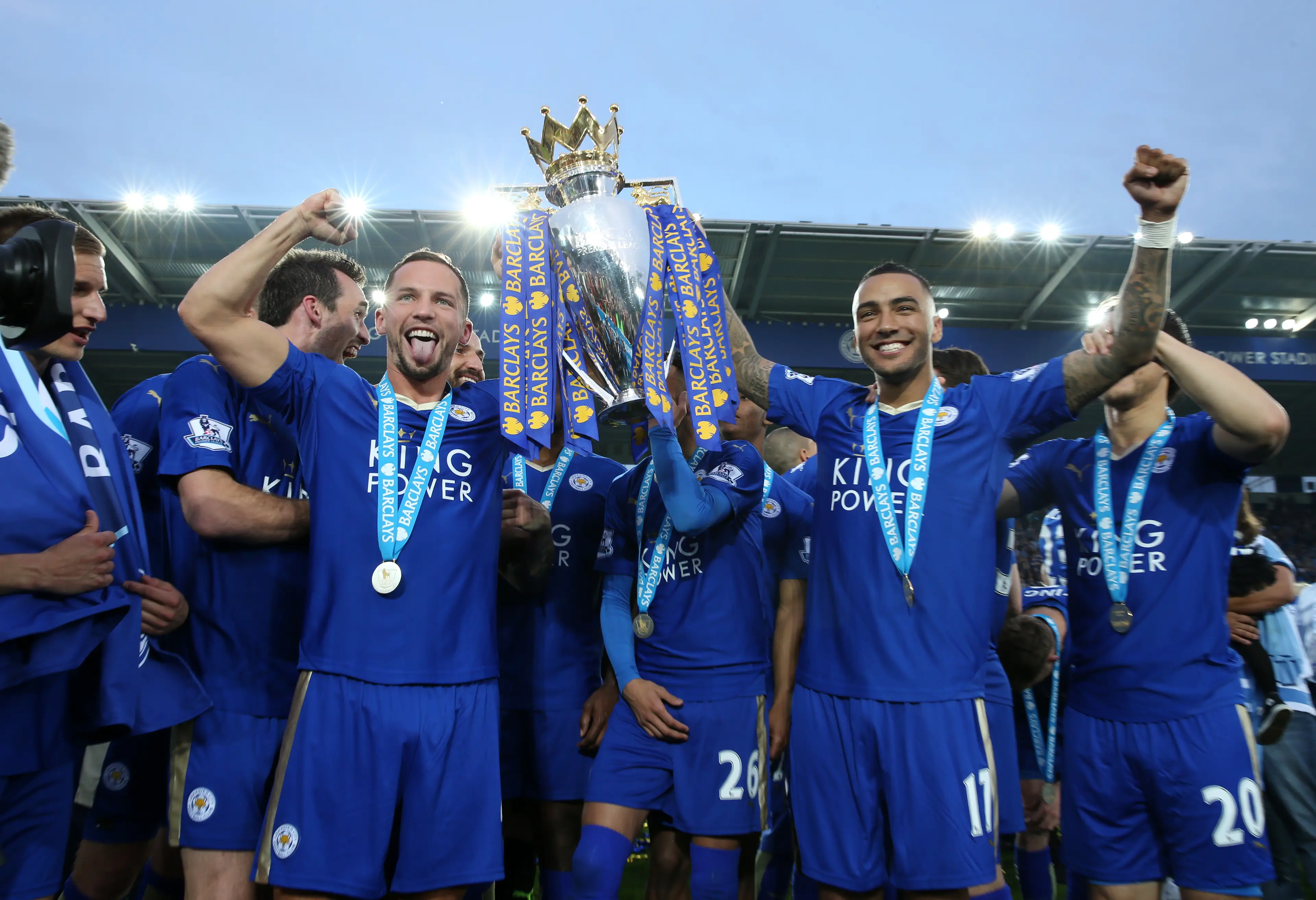 Danny Simpson holds the Premier League trophy alongside Danny Drinkwater at Leicester City. Image: Getty