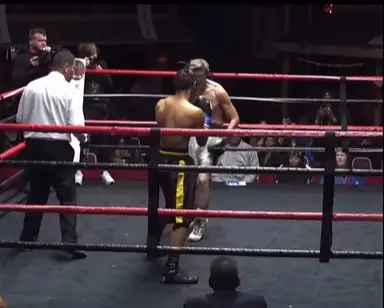 Scot England faces Jashawn Hunter. (Image: Source of Boxing/Instagram)