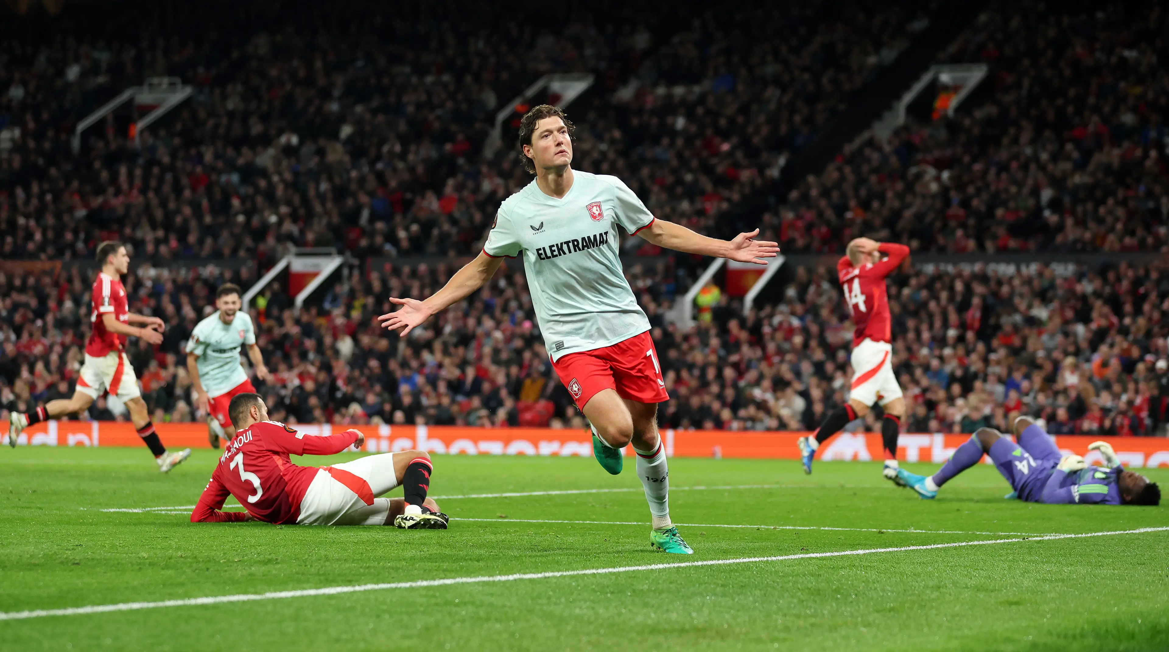 Sam Lammers wheels away in celebration after scoring against Manchester United. Image: Getty 