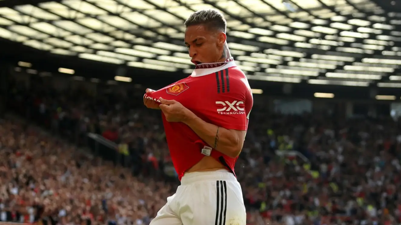 Antony celebrates his first goal in Manchester United colours against Arsenal. (Man Utd)