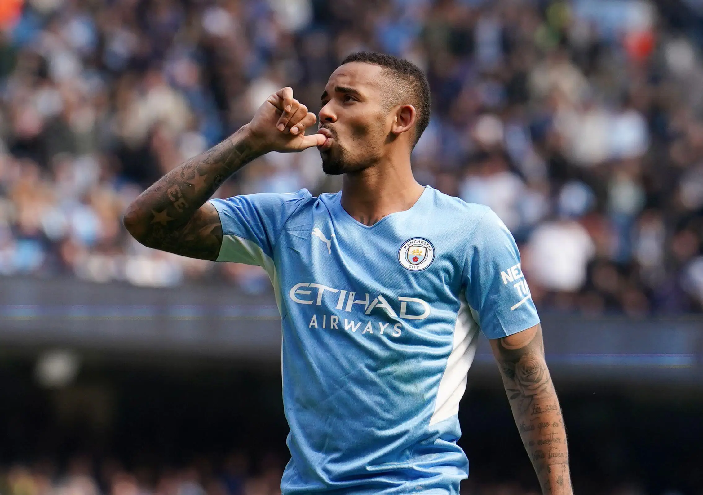 Gabriel Jesus celebrating for Manchester City (Alamy)