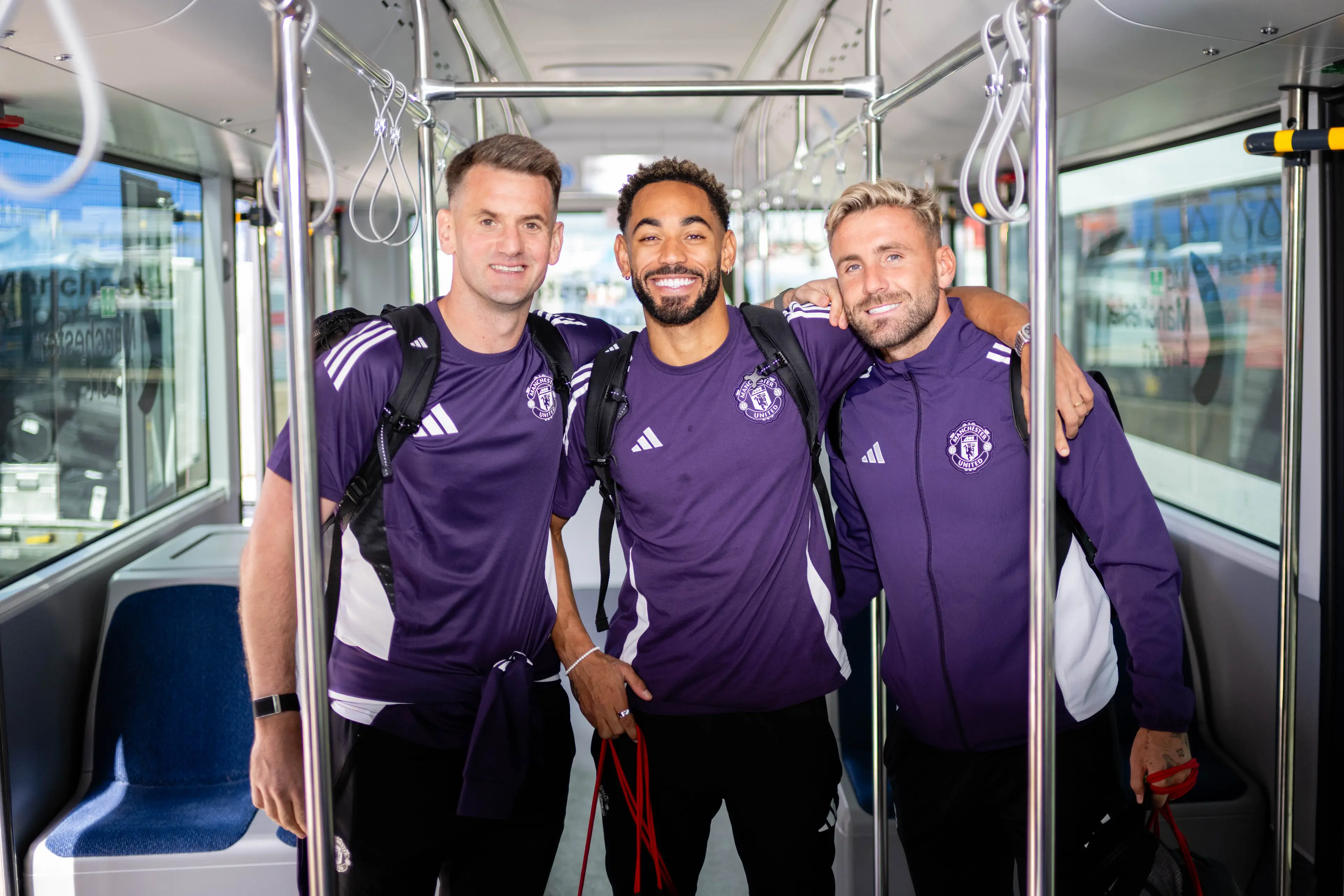 Cunha travels with his new teammates. Image credit: Getty