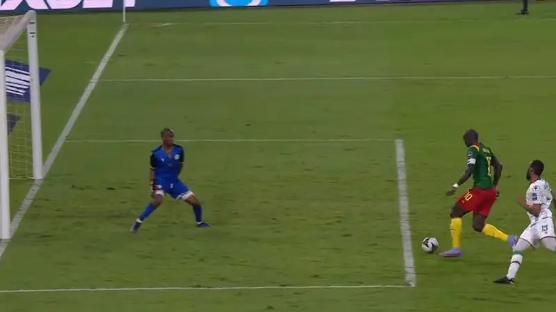 Chaker Alhadhur Forgets He Is A Goalkeeper And Puts Hands Behind His Back Against Cameroon