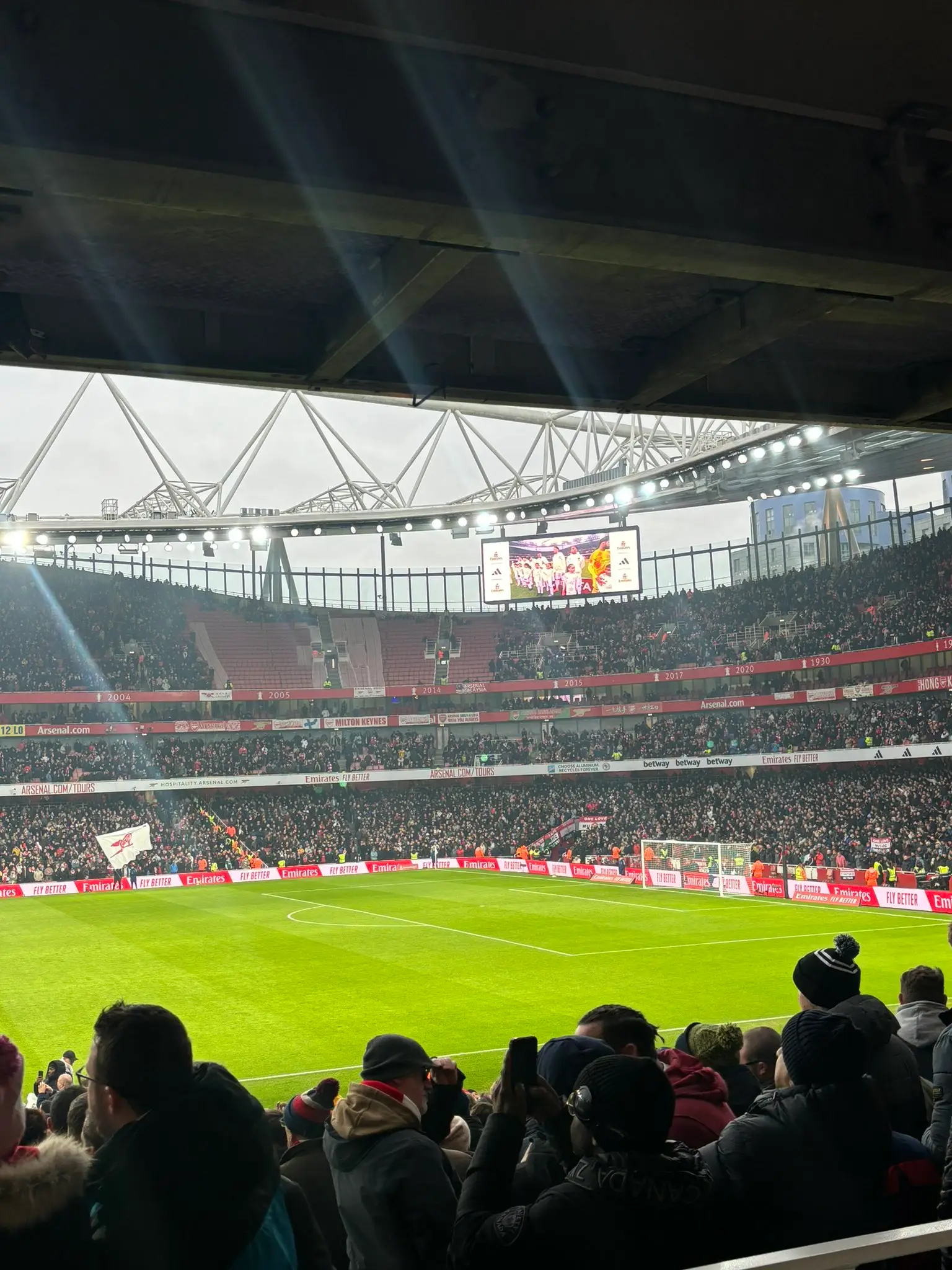 Empty seats at the Emirates Stadium. Image: X/@aadamp9