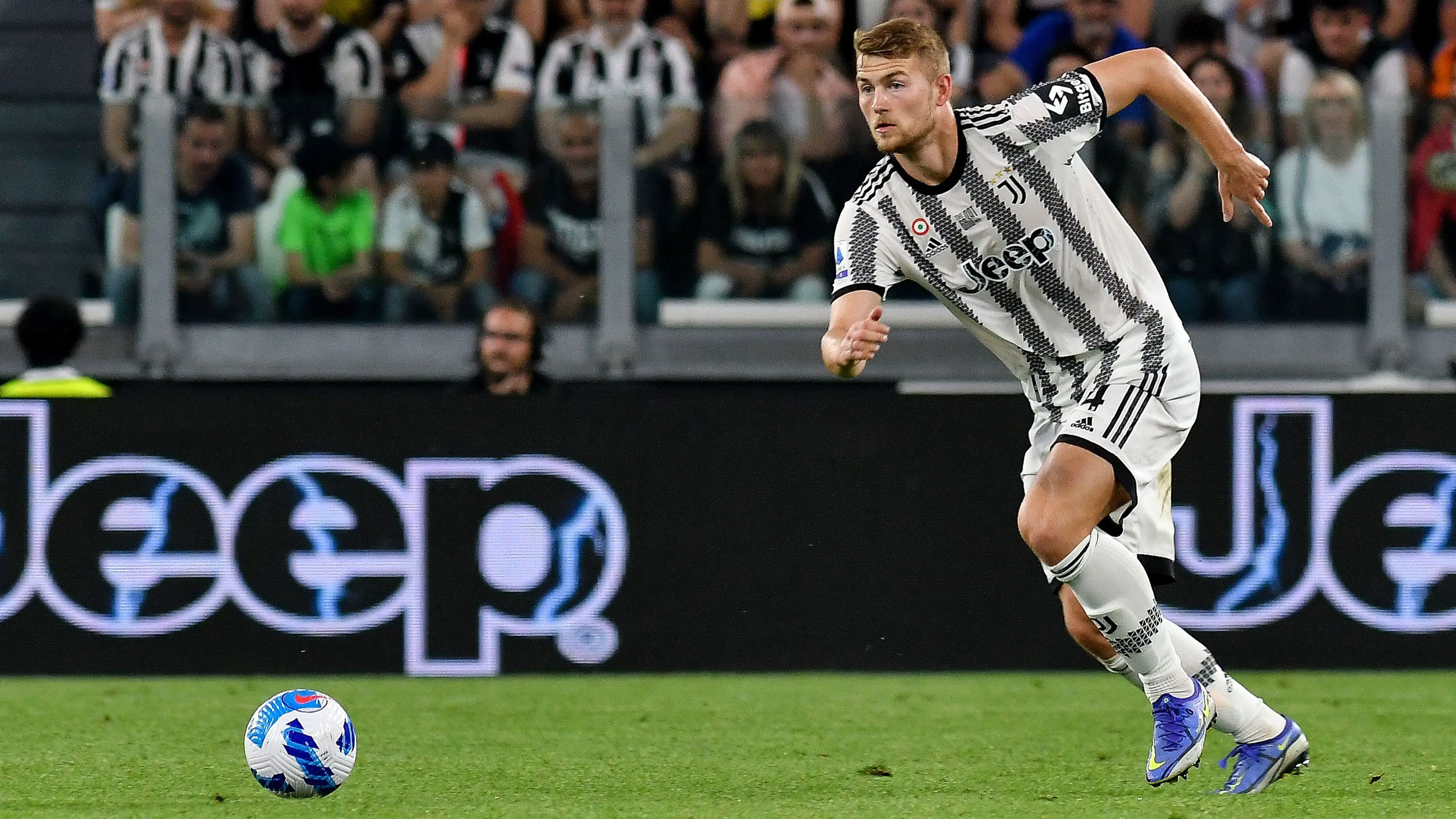 Matthijs de Ligt is on the radar of both Chelsea and Bayern Munich. (Alamy)