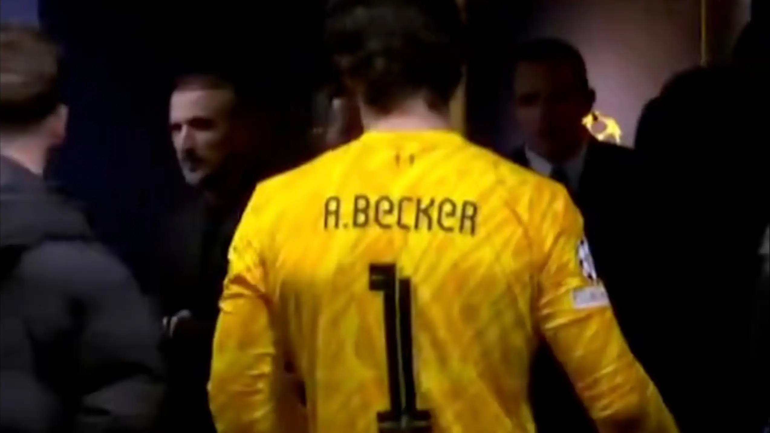 Virgil van Dijk goes alpha mode and shuts down PSG official complaining about Ibrahima Konate tackle as tunnel footage emerges