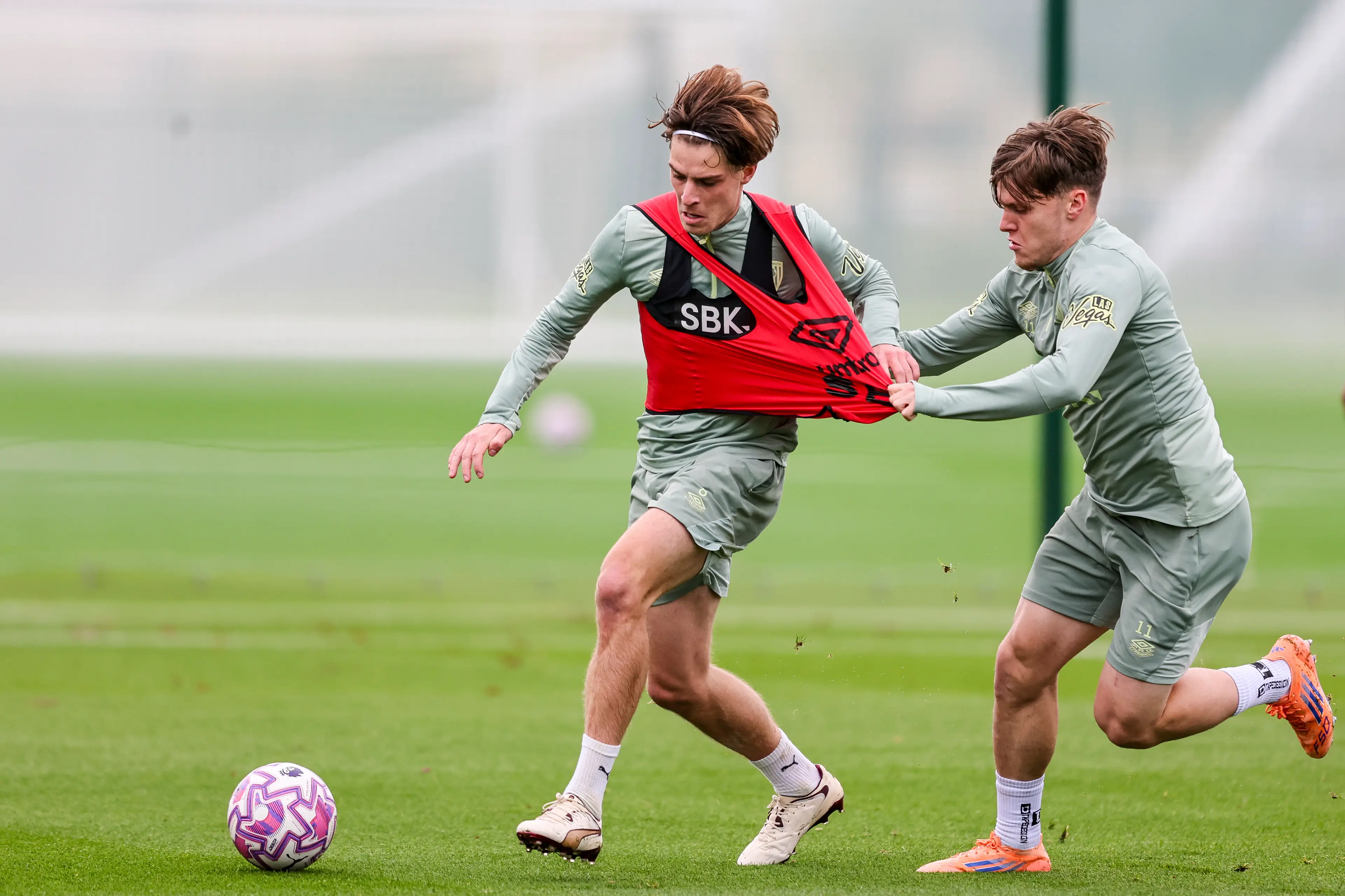 Alex Scott (L) during Bournemouth training. Image: Getty
