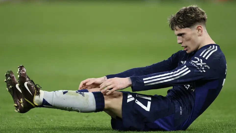 Man Utd fans convinced Alejandro Garnacho is 'refusing' to pass to teammate after Nottingham Forest defeat