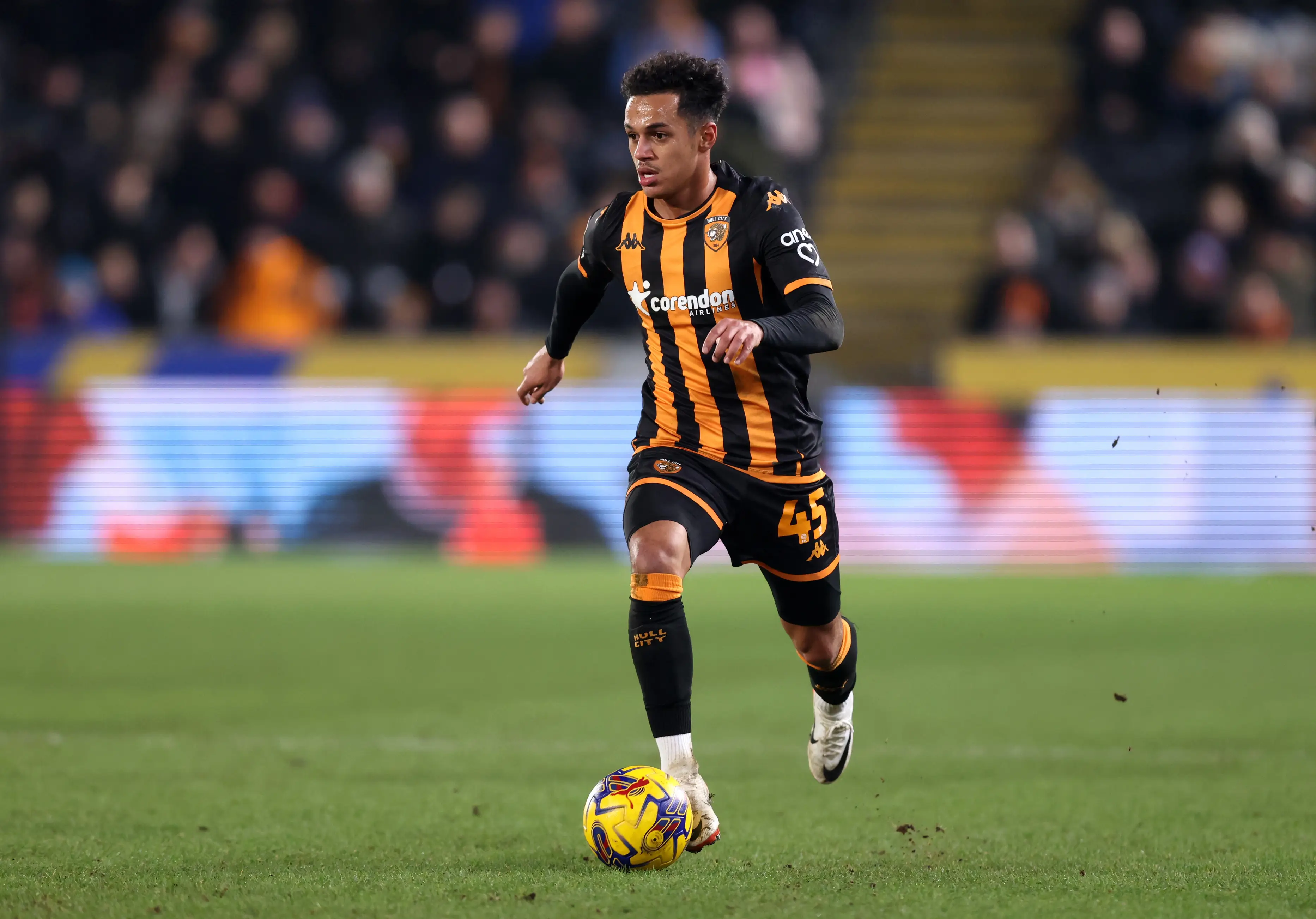 Fabio Carvalho in action for Hull City