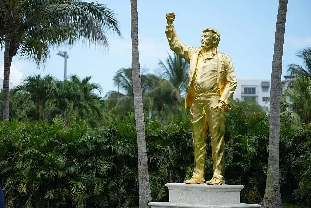 The golden Donald Trump statue (Credit:Getty)