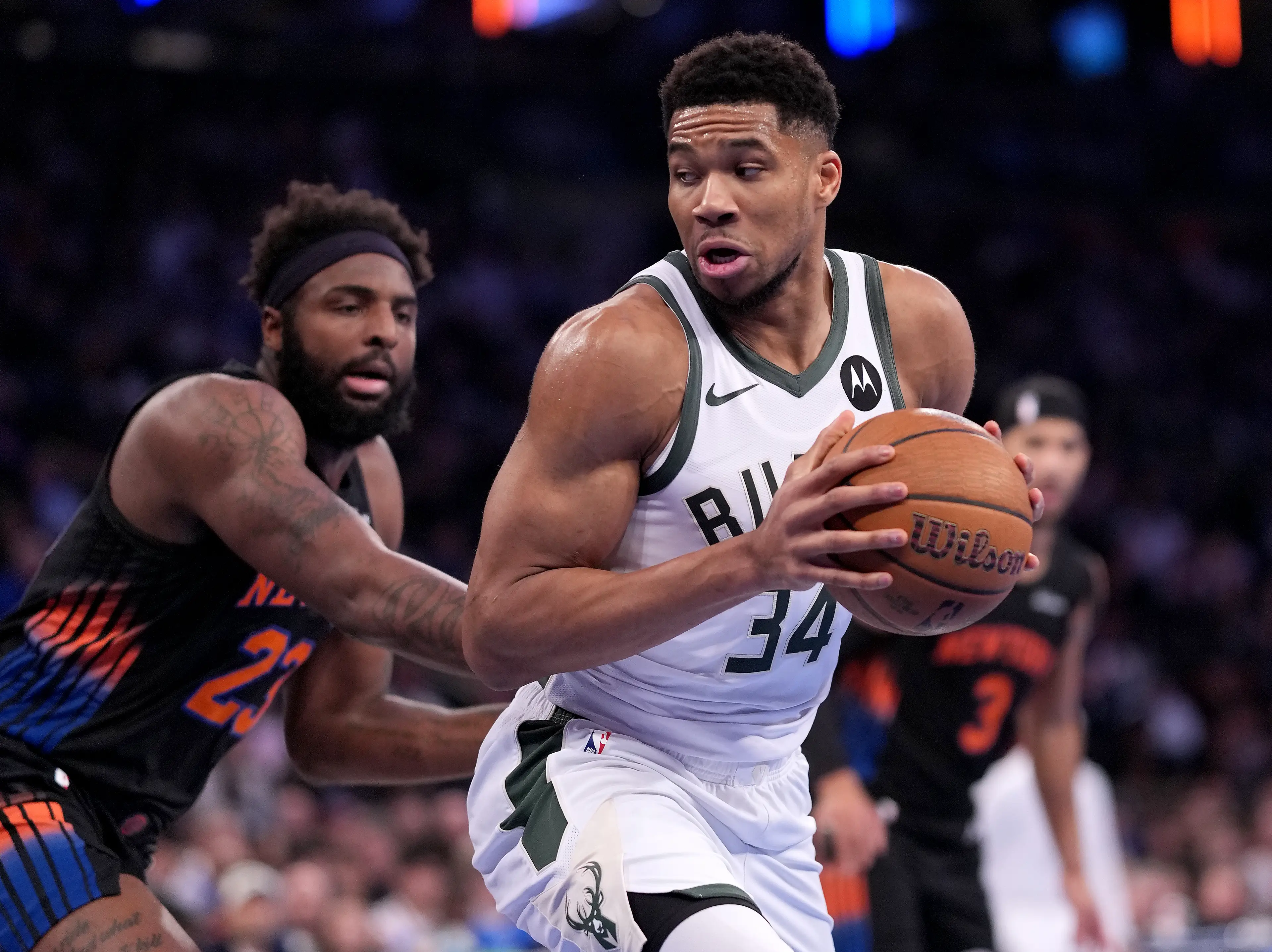Giannis Antetokounmpo against the New York Knicks (Image: Getty)