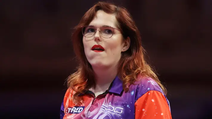 World Matchplay protestor dragged out of event after holding sign about trans darts star Noa-Lynn van Leuven