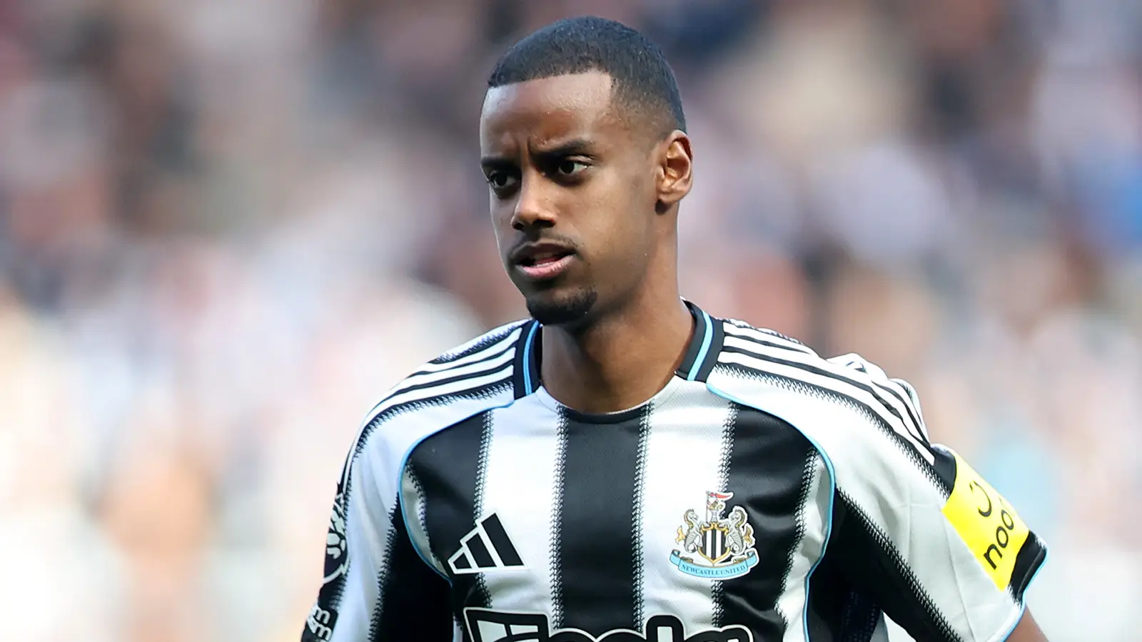 Alexander Isak transfer saga takes fresh twist minutes before Liverpool game as Newcastle decision made