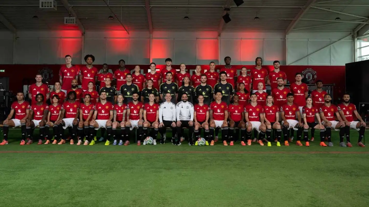 Benjamin Sesko was photoshopped onto United's squad photograph (Credit:Getty)